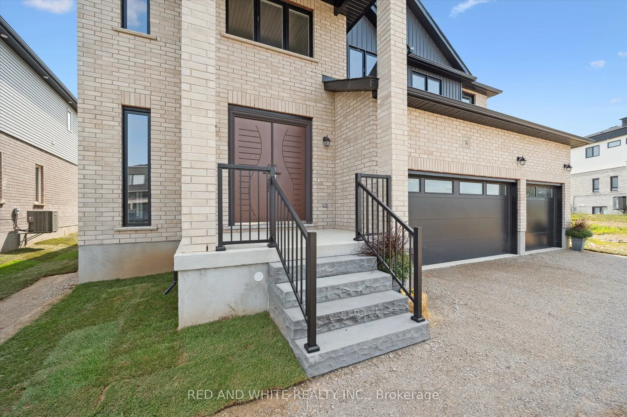 76 Sass Crescent