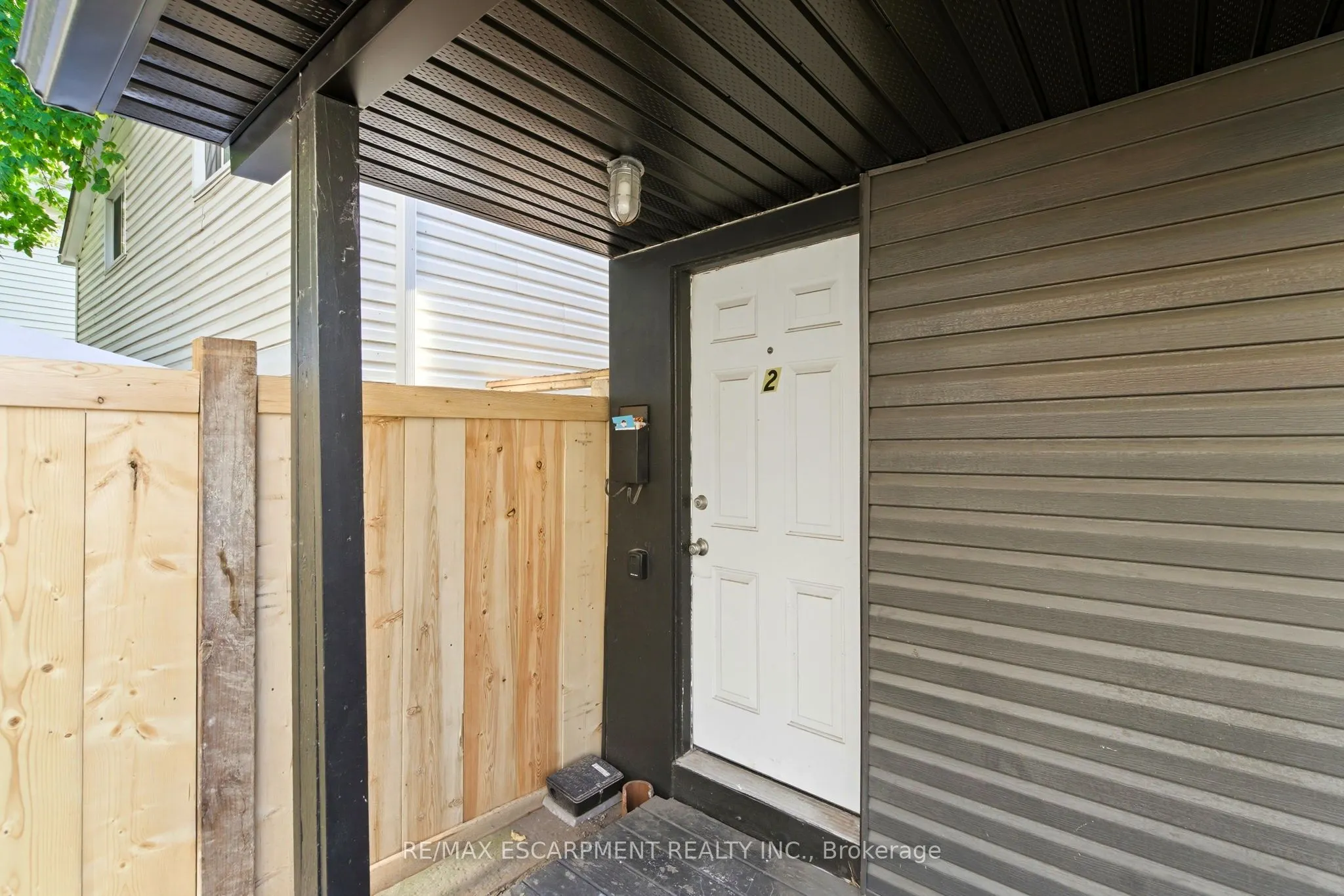 2 WINDSOR Street, #2