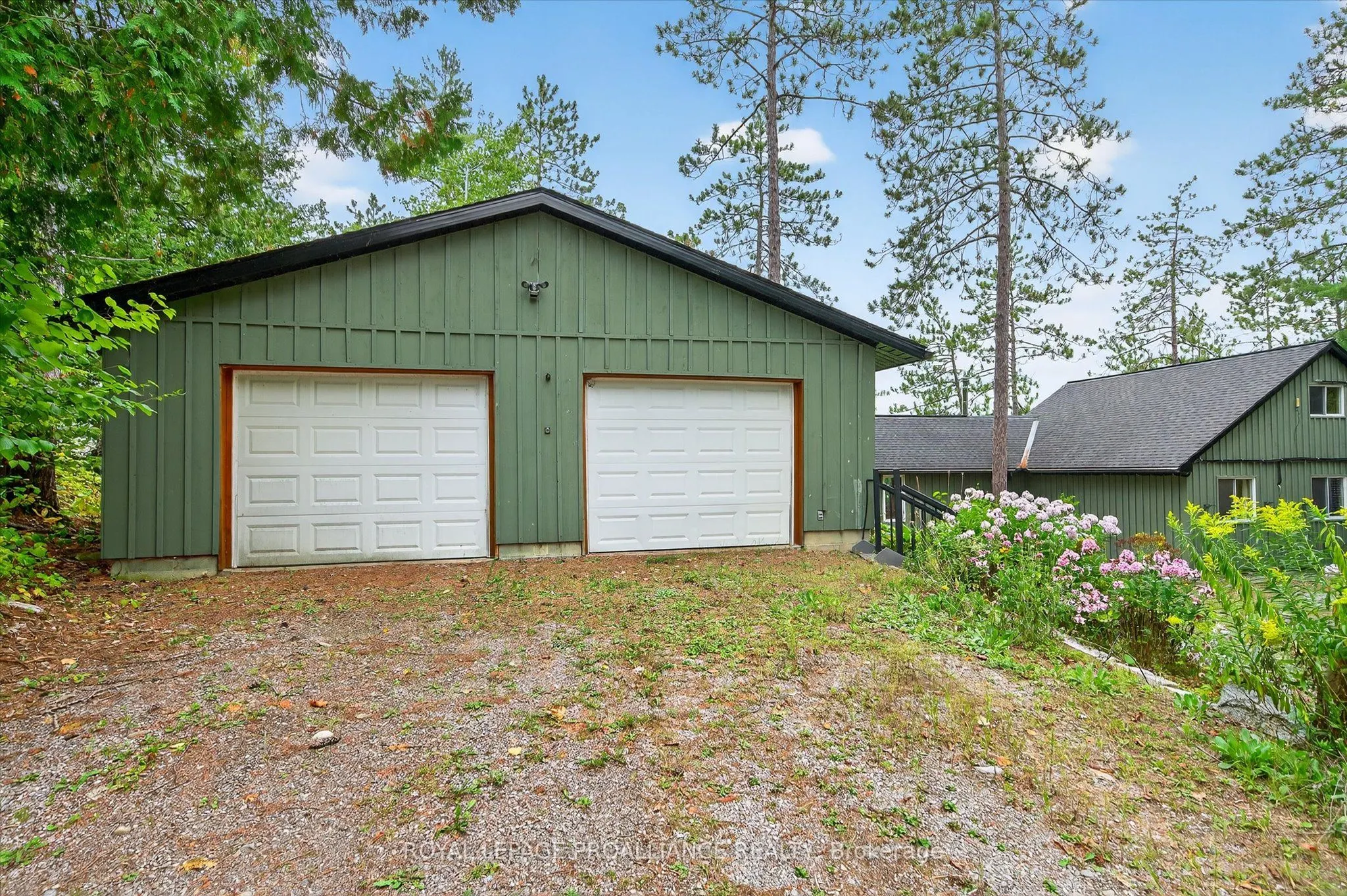 1051 Tapoke Lane