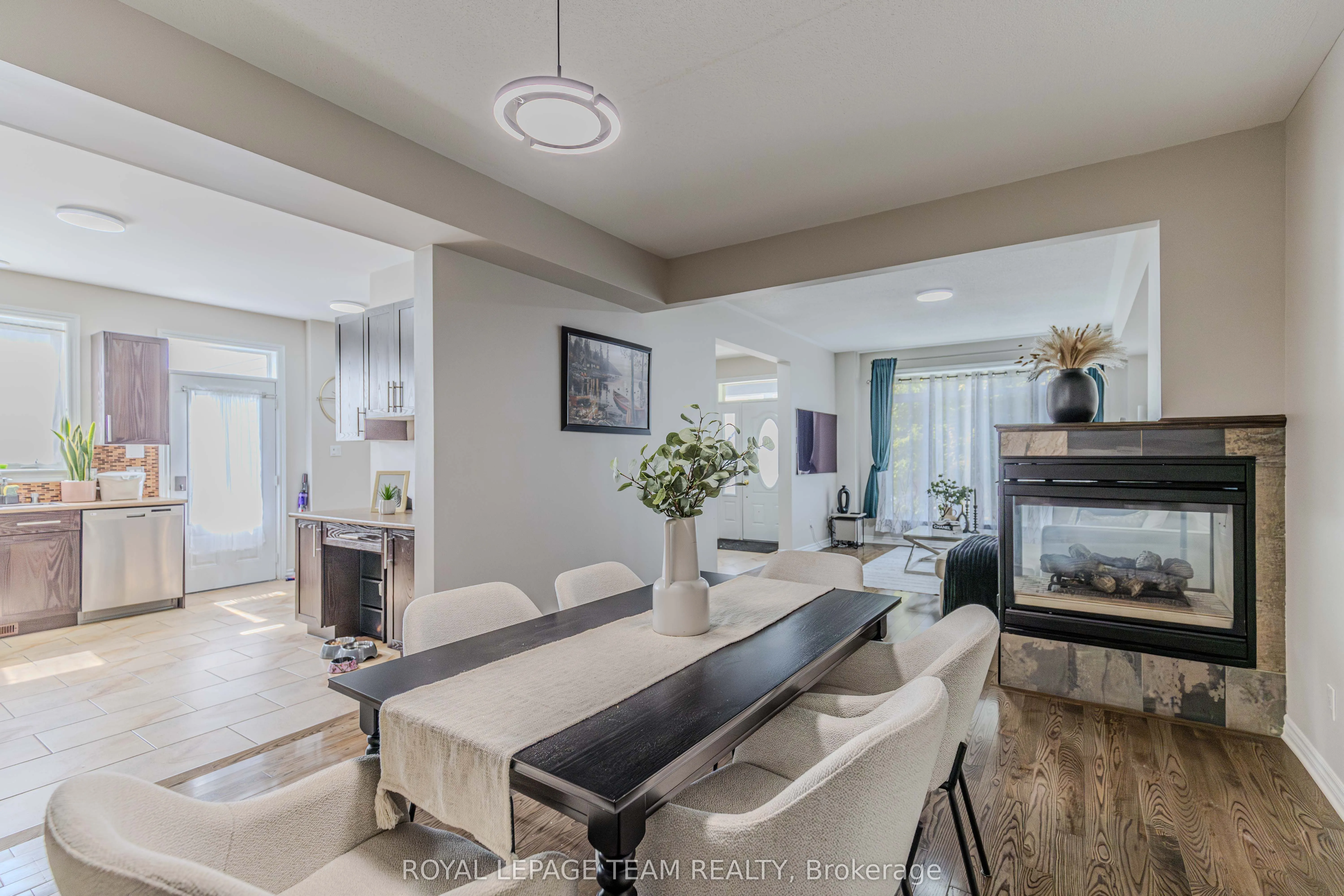 55 Emerald Pond Private