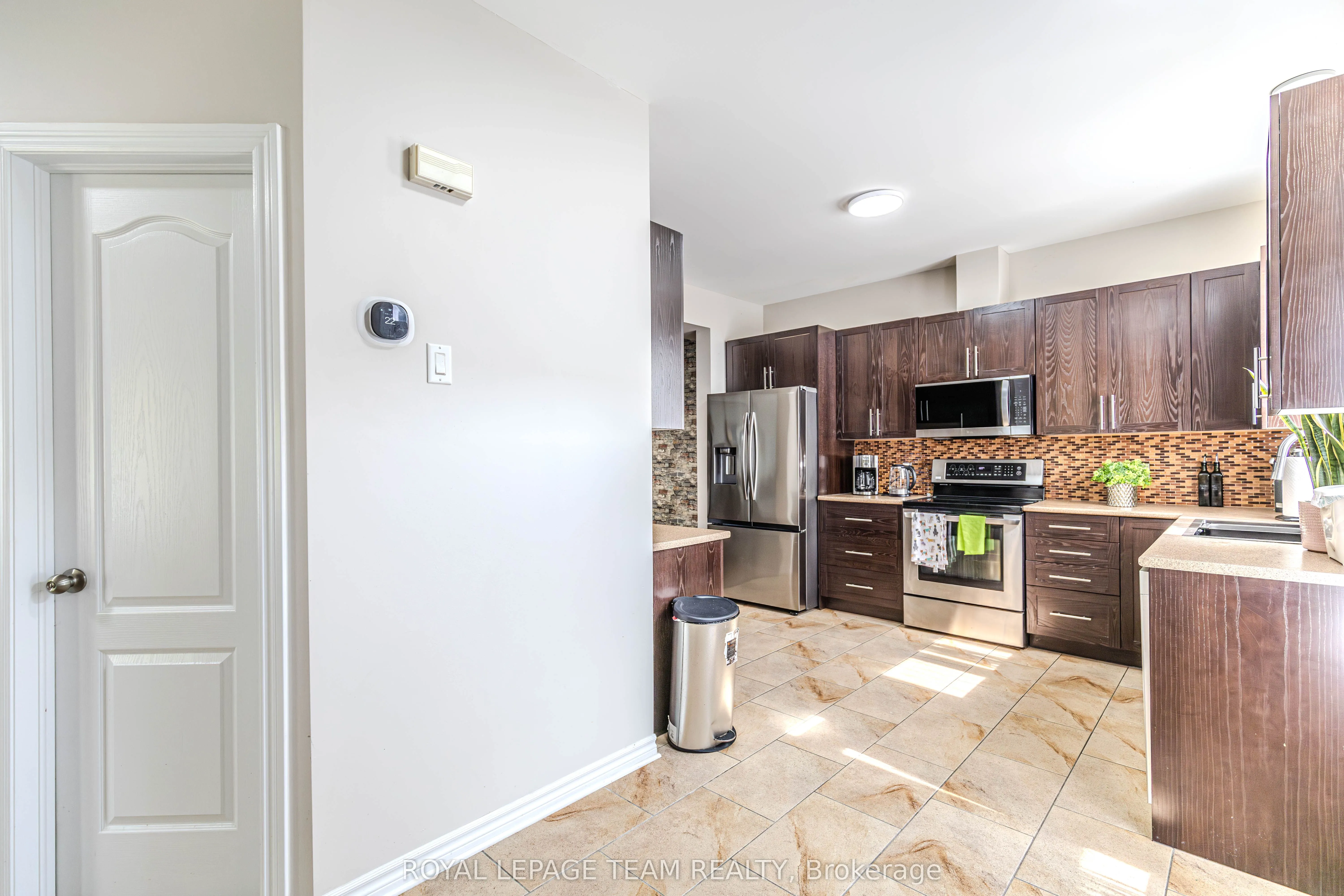 55 Emerald Pond Private