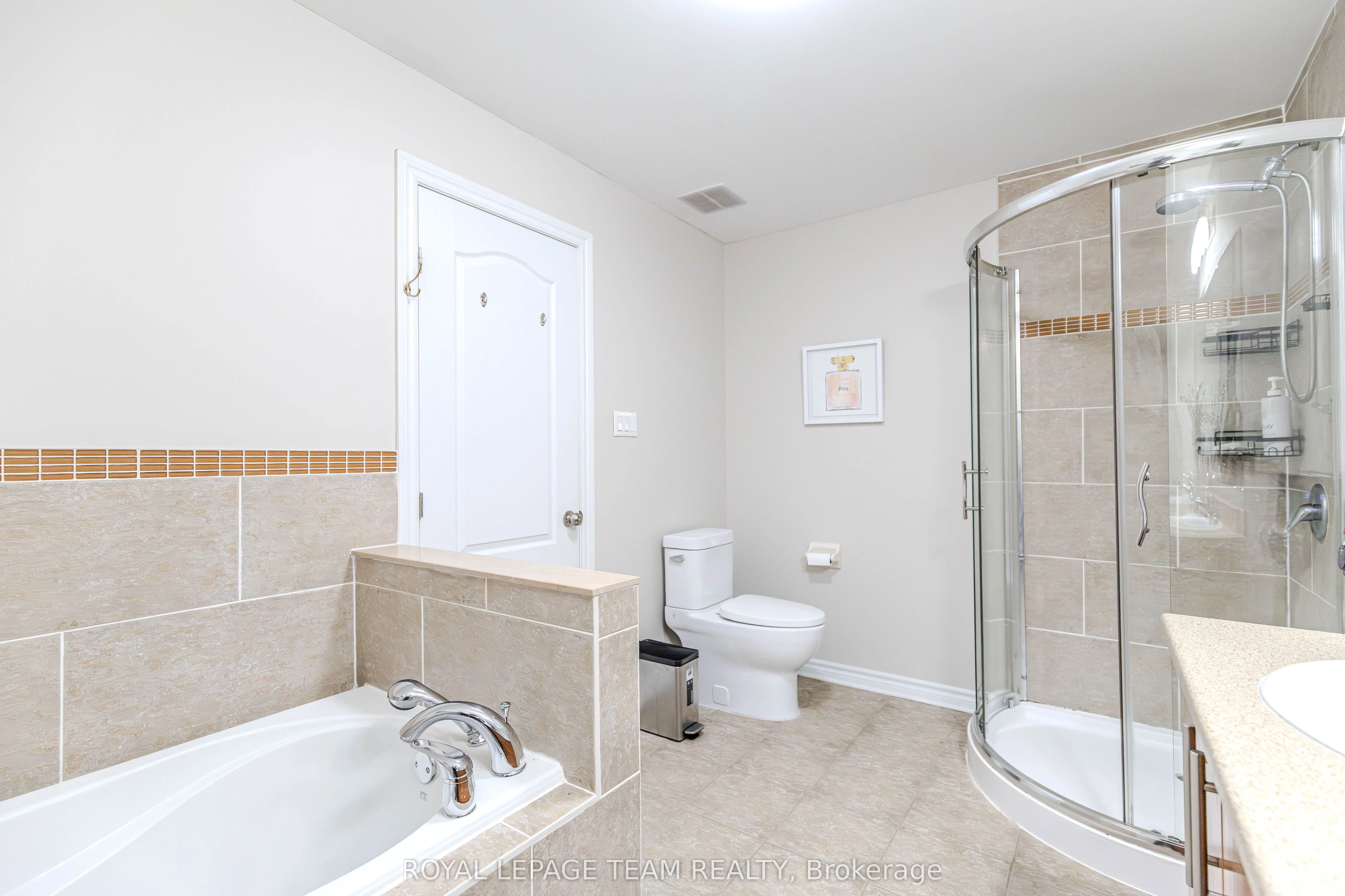 55 Emerald Pond Private