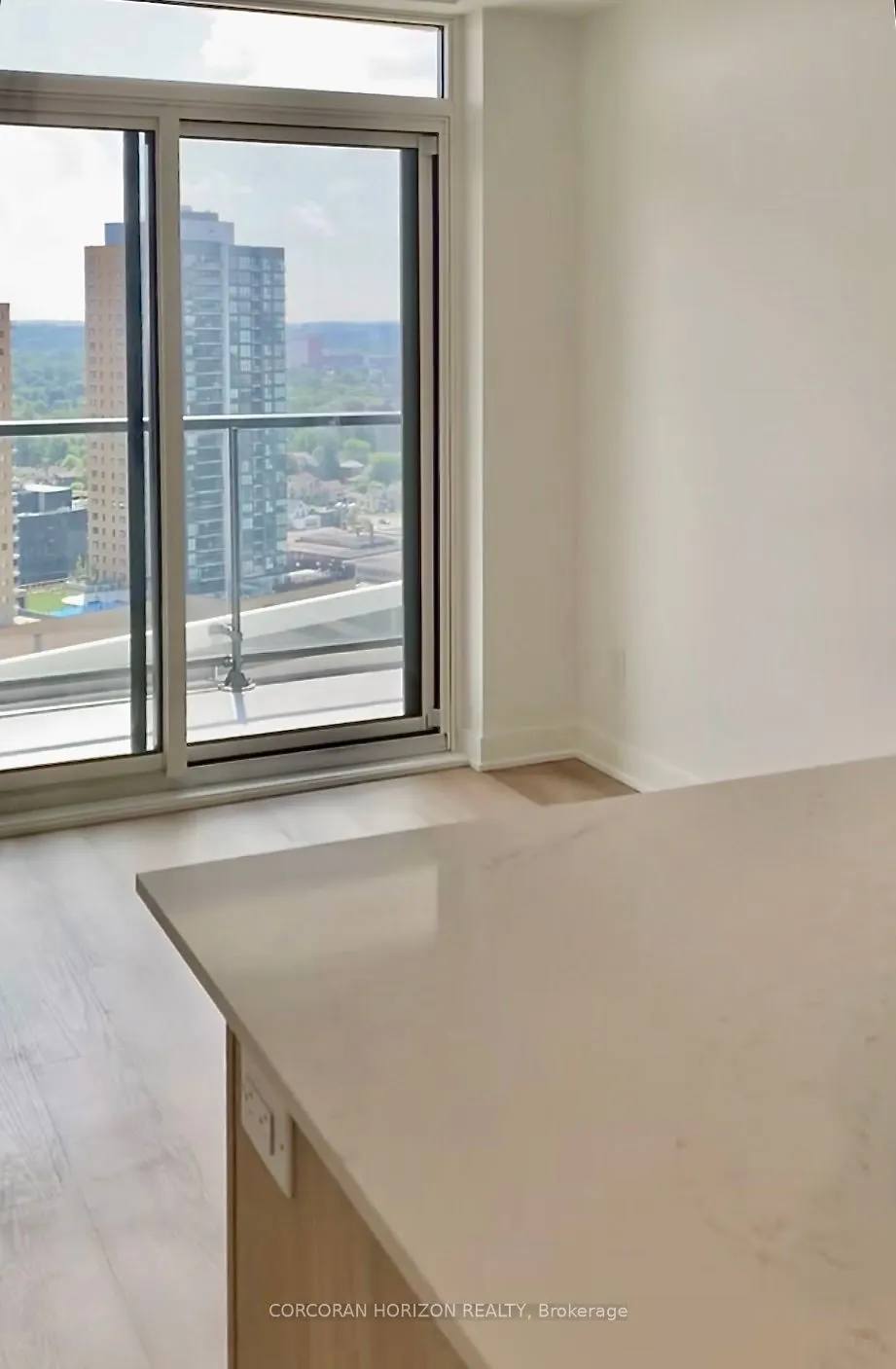 25 Wellington Street S, #2014
