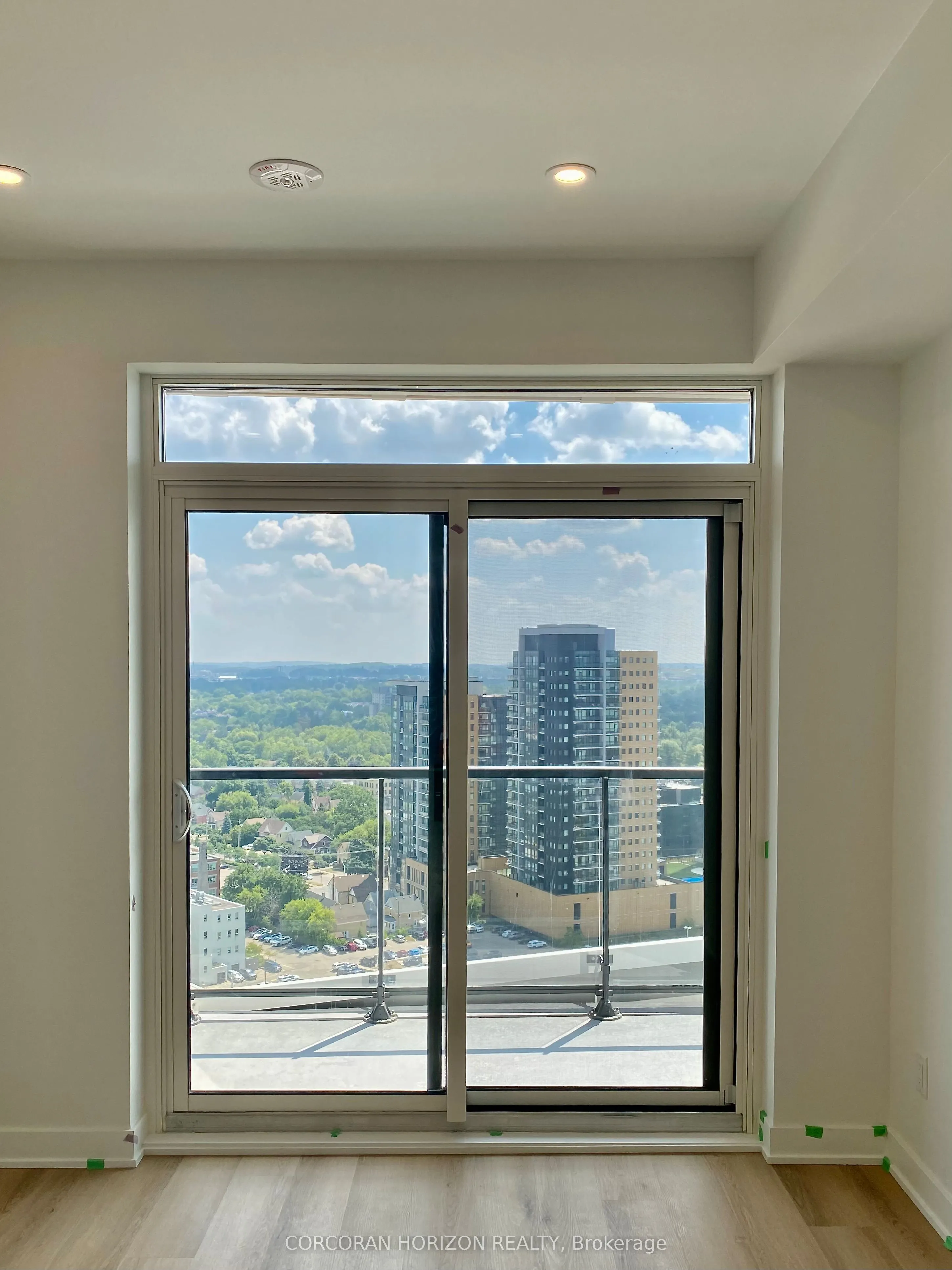 25 Wellington Street S, #2014