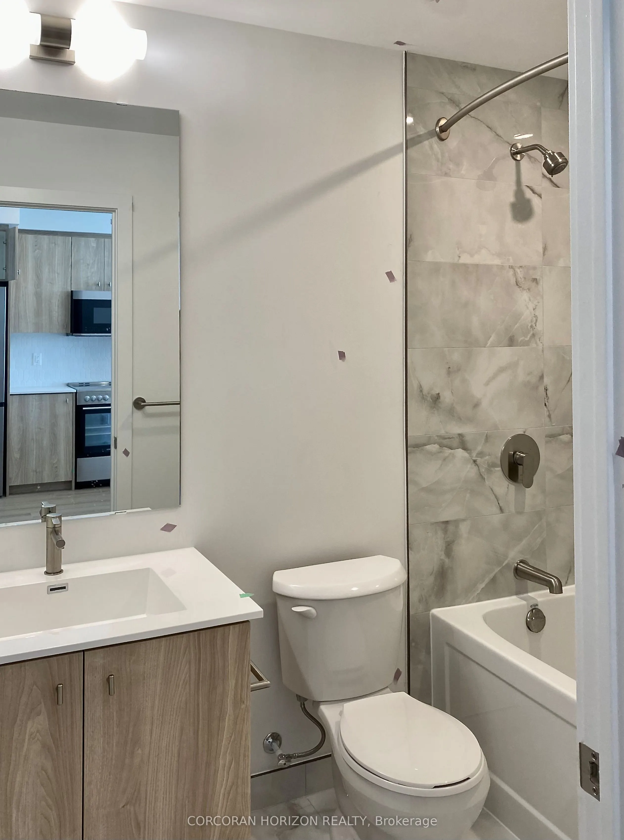25 Wellington Street S, #2014