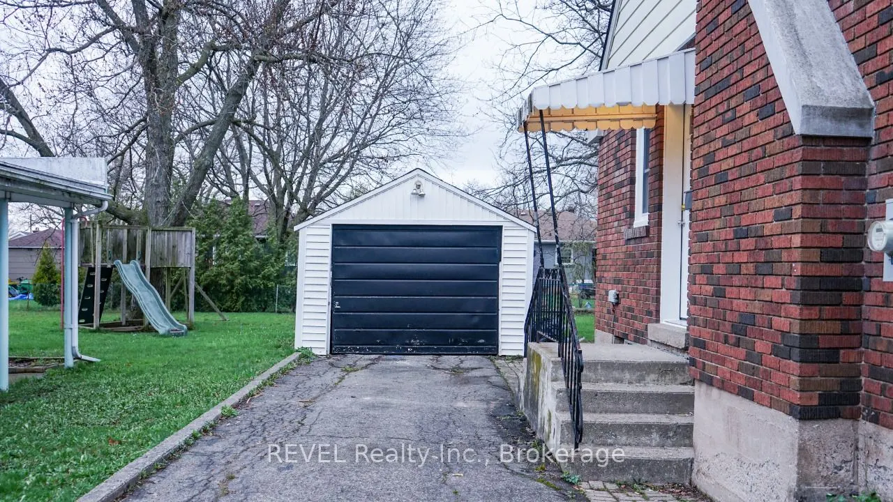 22 Greenwood Avenue, #Lower