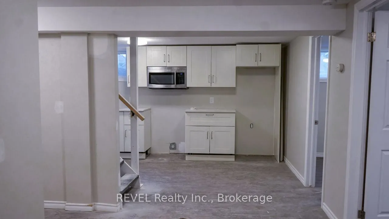 22 Greenwood Avenue, #Lower