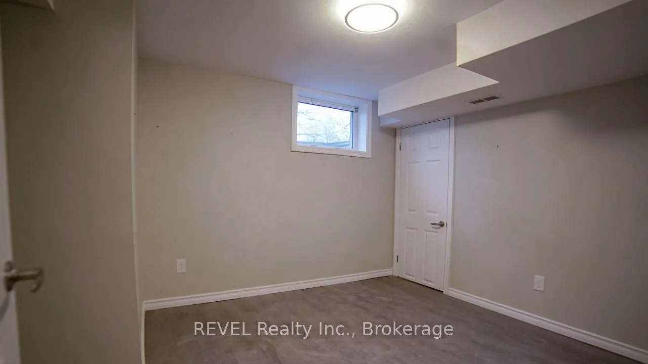 22 Greenwood Avenue, #Lower