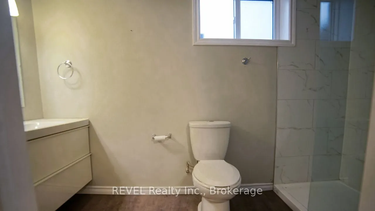 22 Greenwood Avenue, #Lower