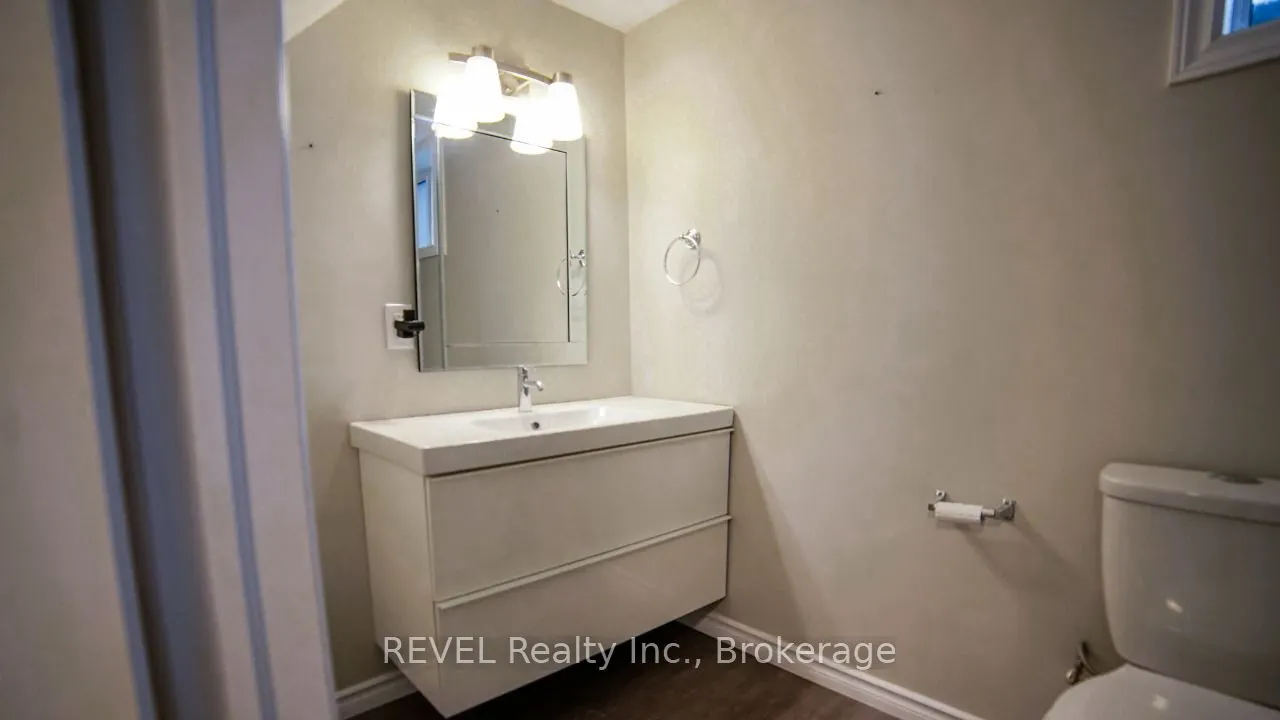 22 Greenwood Avenue, #Lower