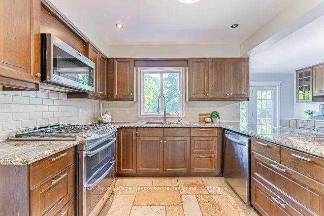 518 Grand Ridge Drive