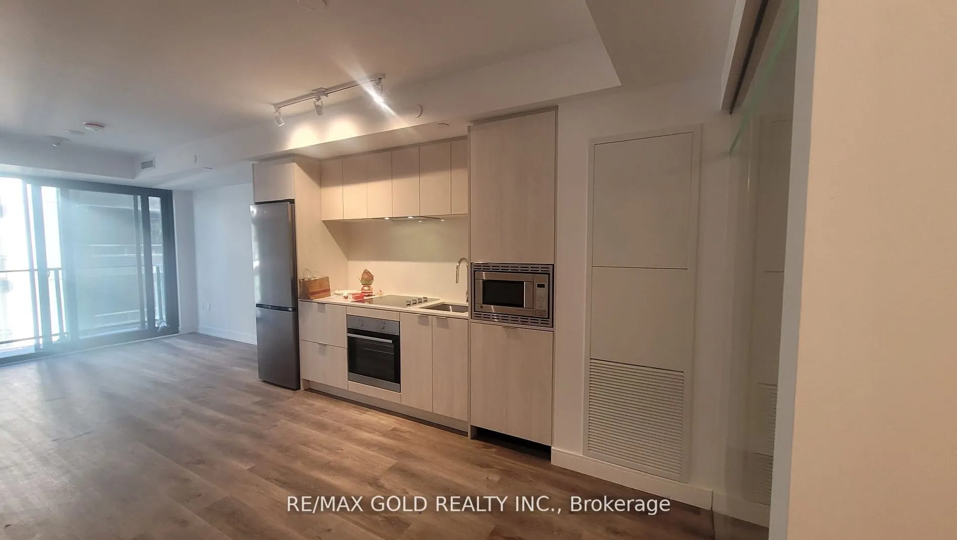 1 Jarvis Street, #1112