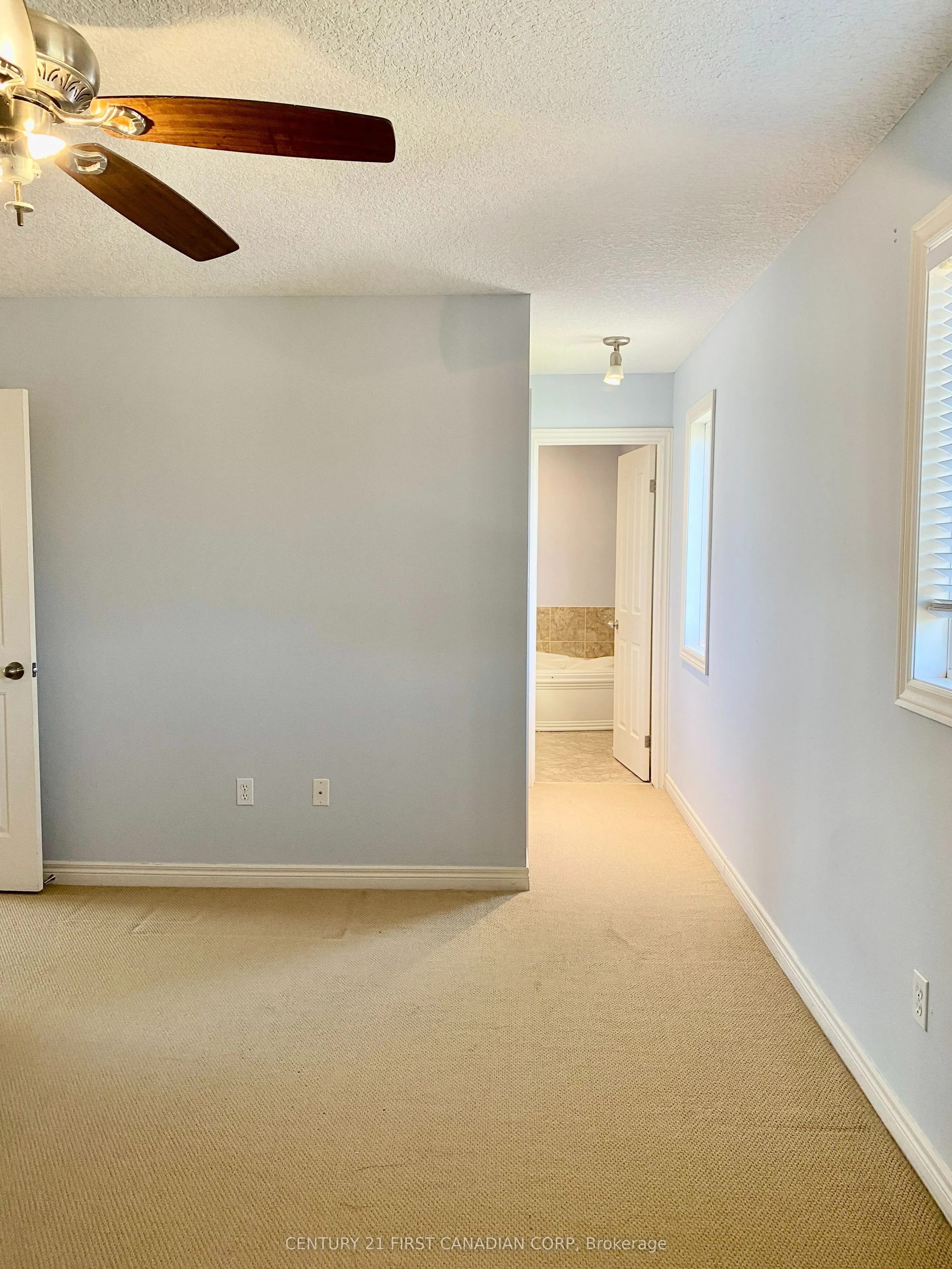 1678 BLACKMAPLE Crescent
