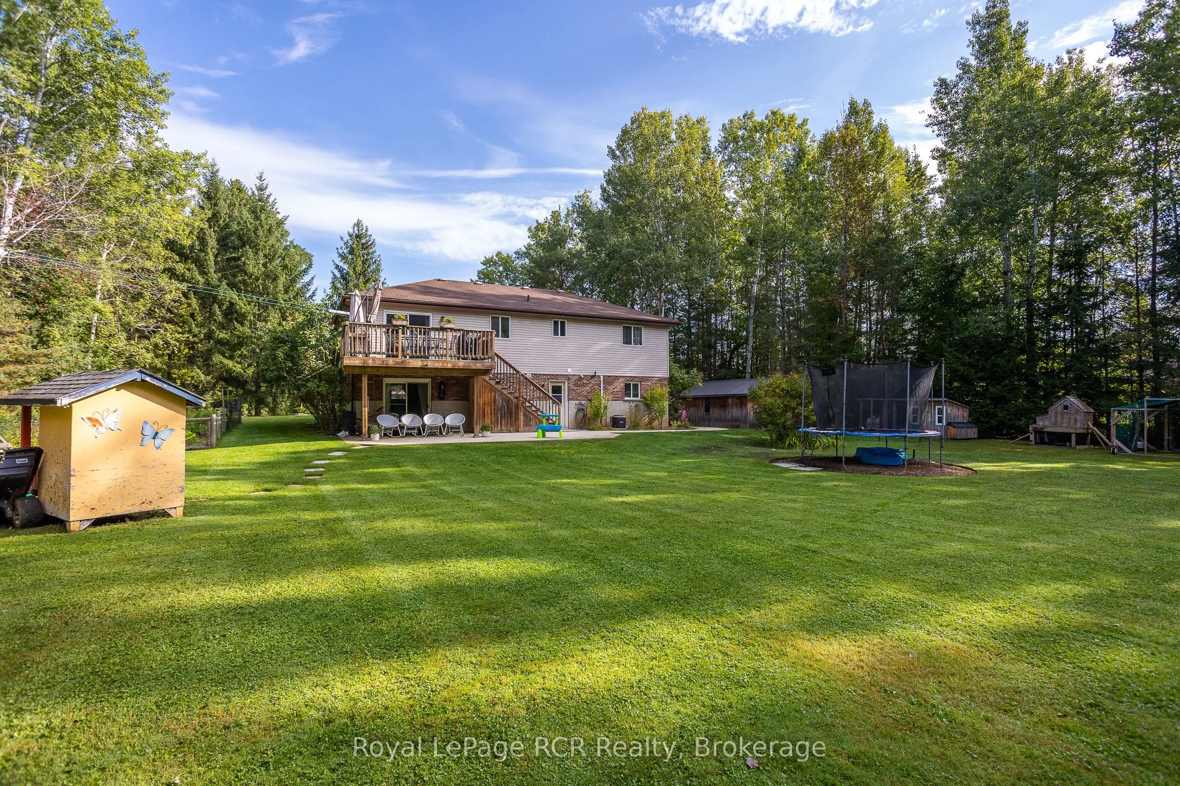 876 27th Street W