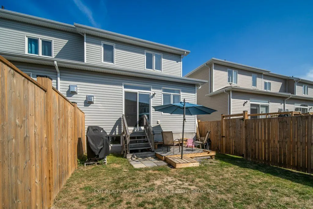 1551 Davenport Crescent