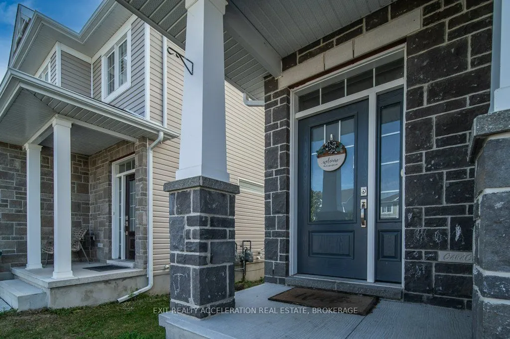 1551 Davenport Crescent