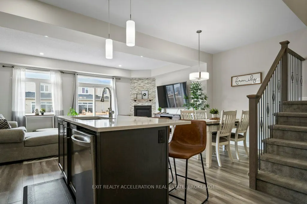 1551 Davenport Crescent