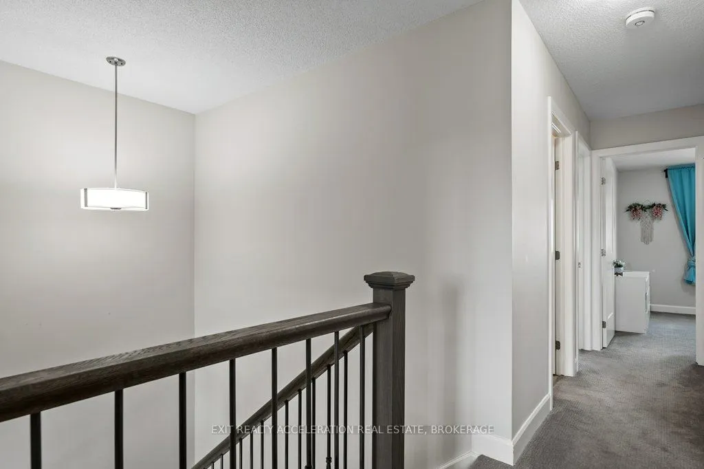 1551 Davenport Crescent