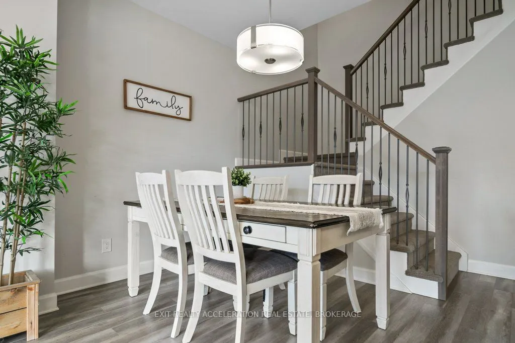 1551 Davenport Crescent