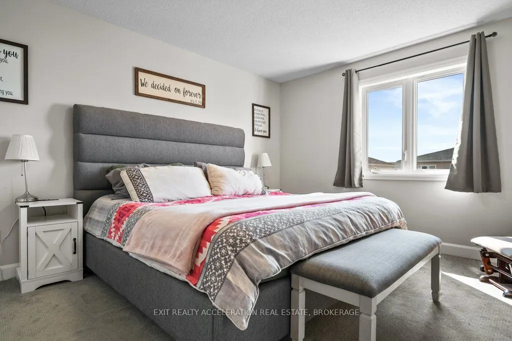 1551 Davenport Crescent