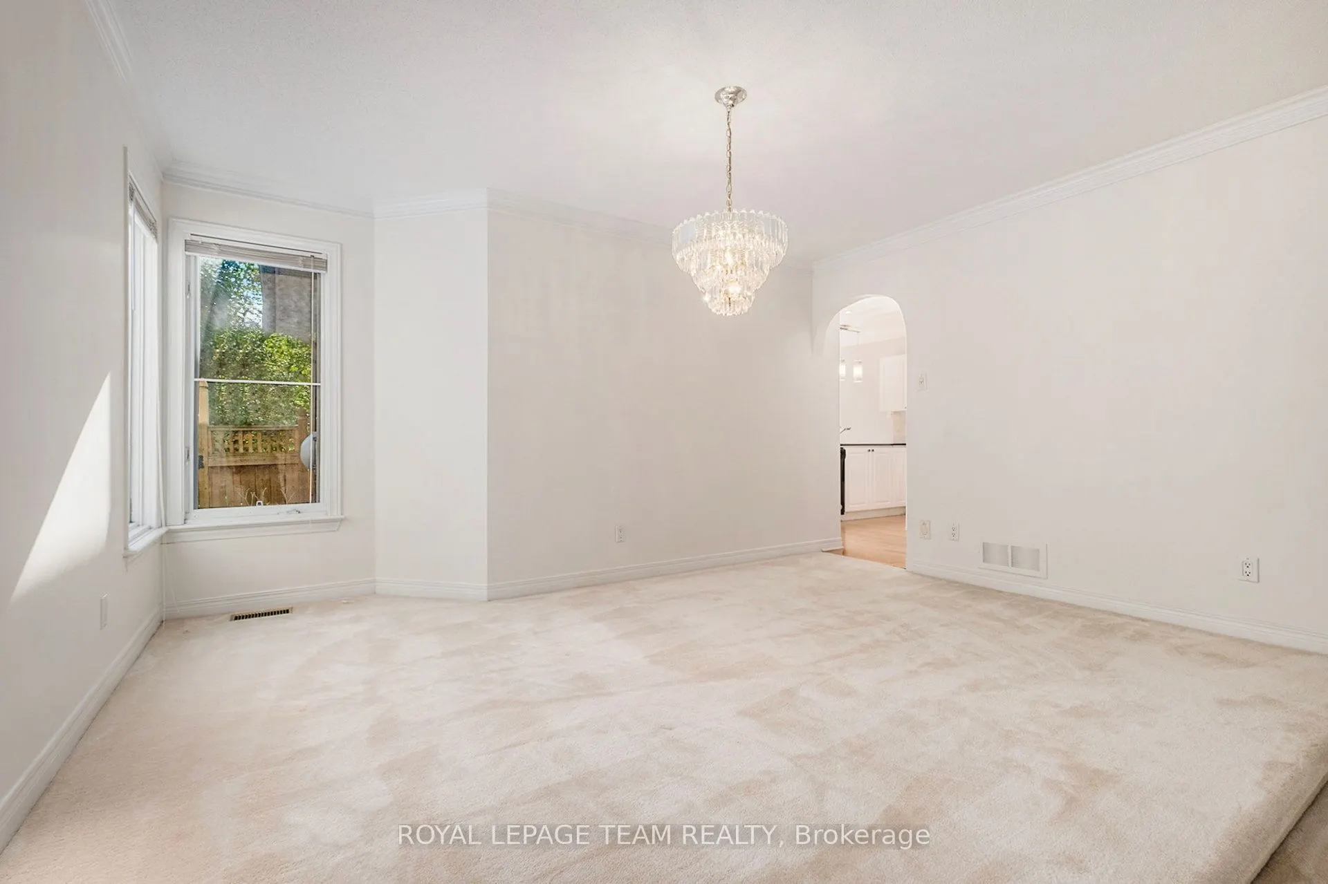 239 Markland Crescent