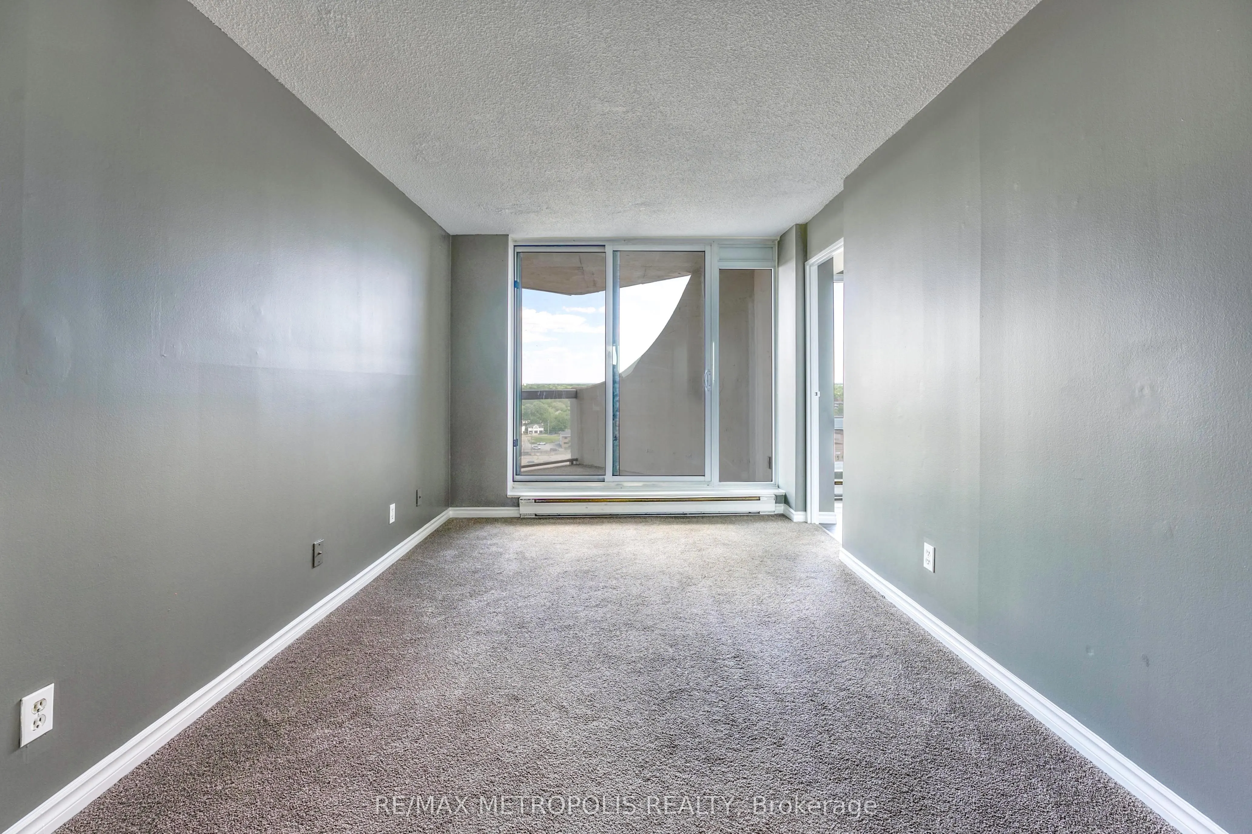 155 Front Street N, #1408