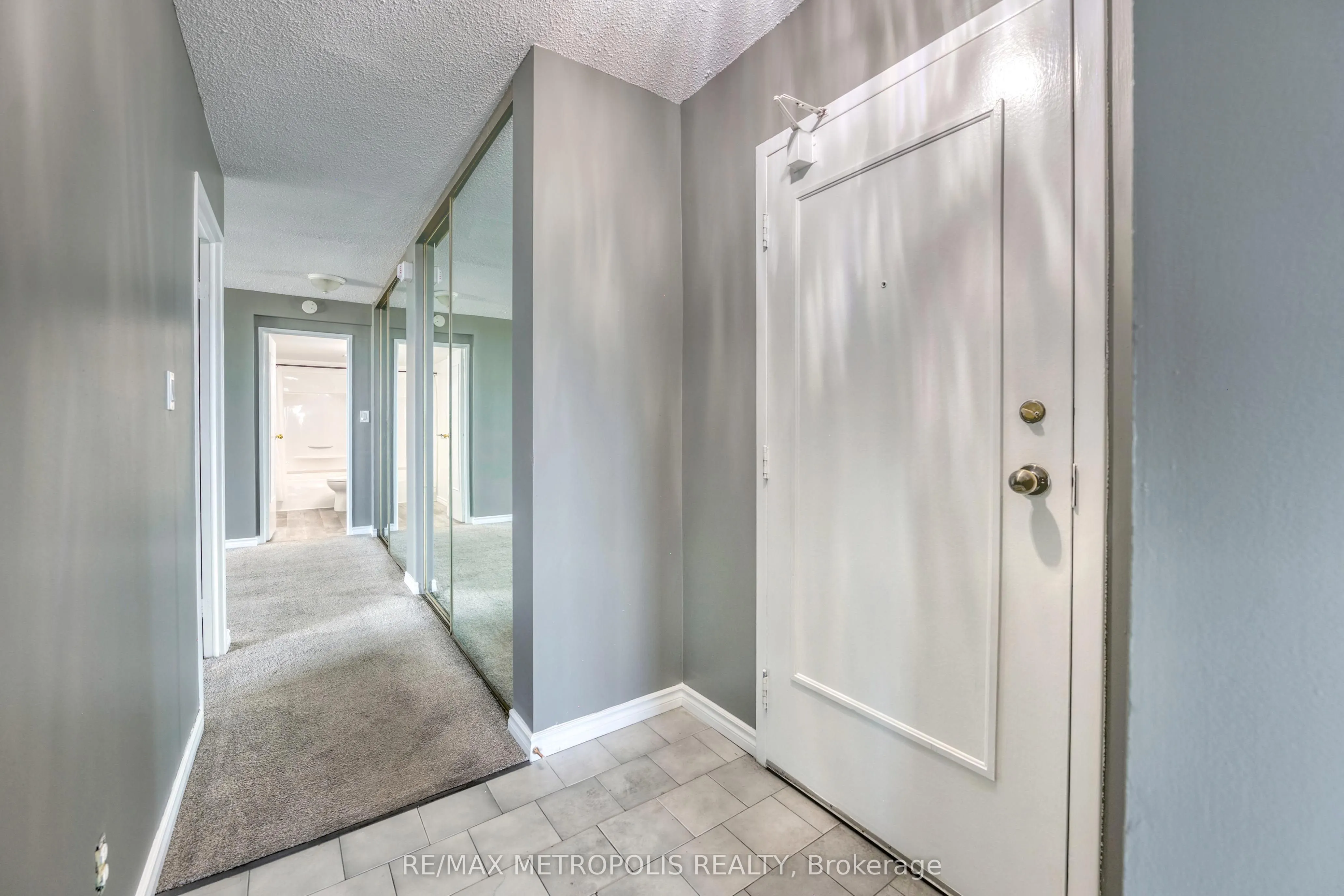 155 Front Street N, #1408