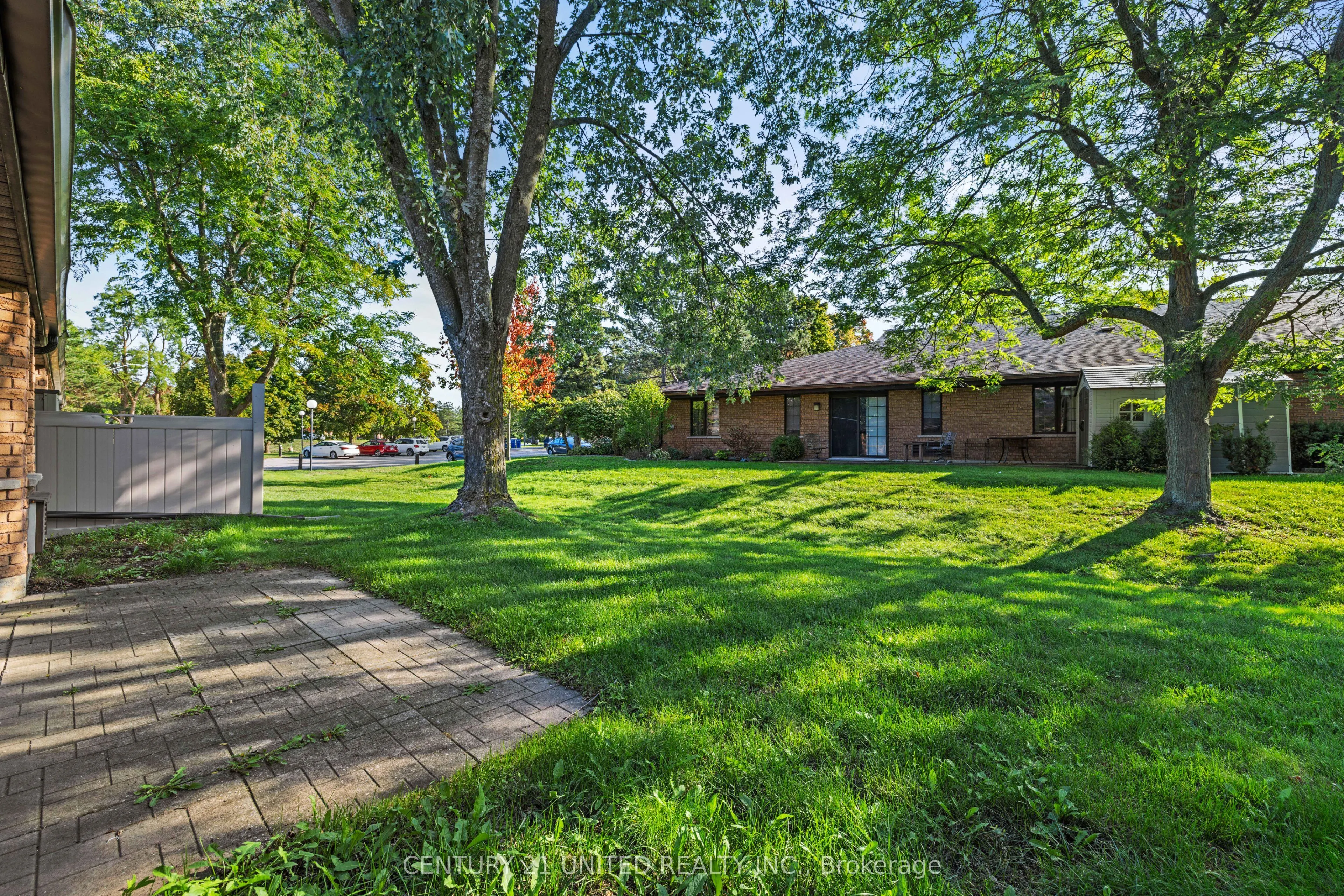 21 Paddock Wood, #8