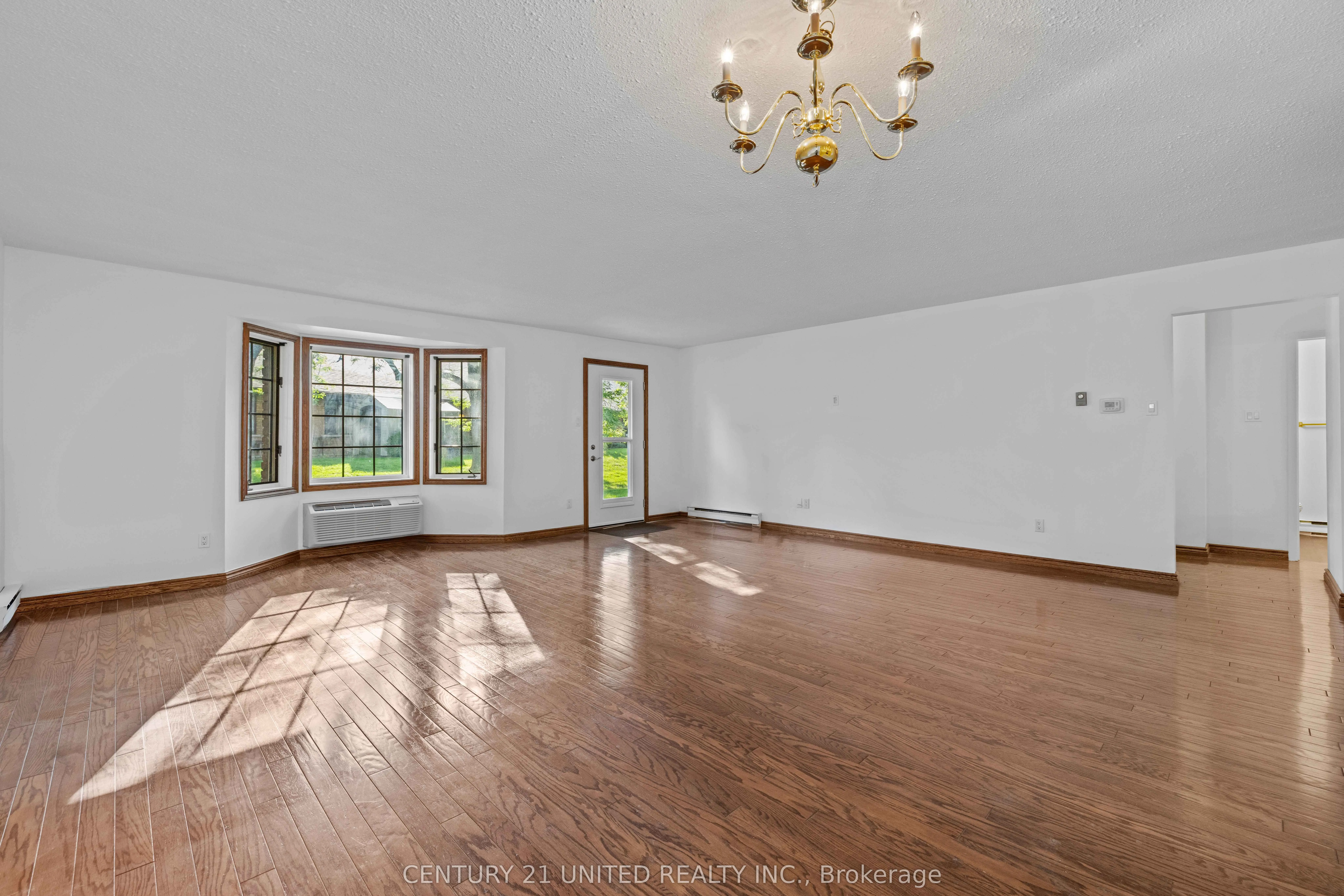 21 Paddock Wood, #8