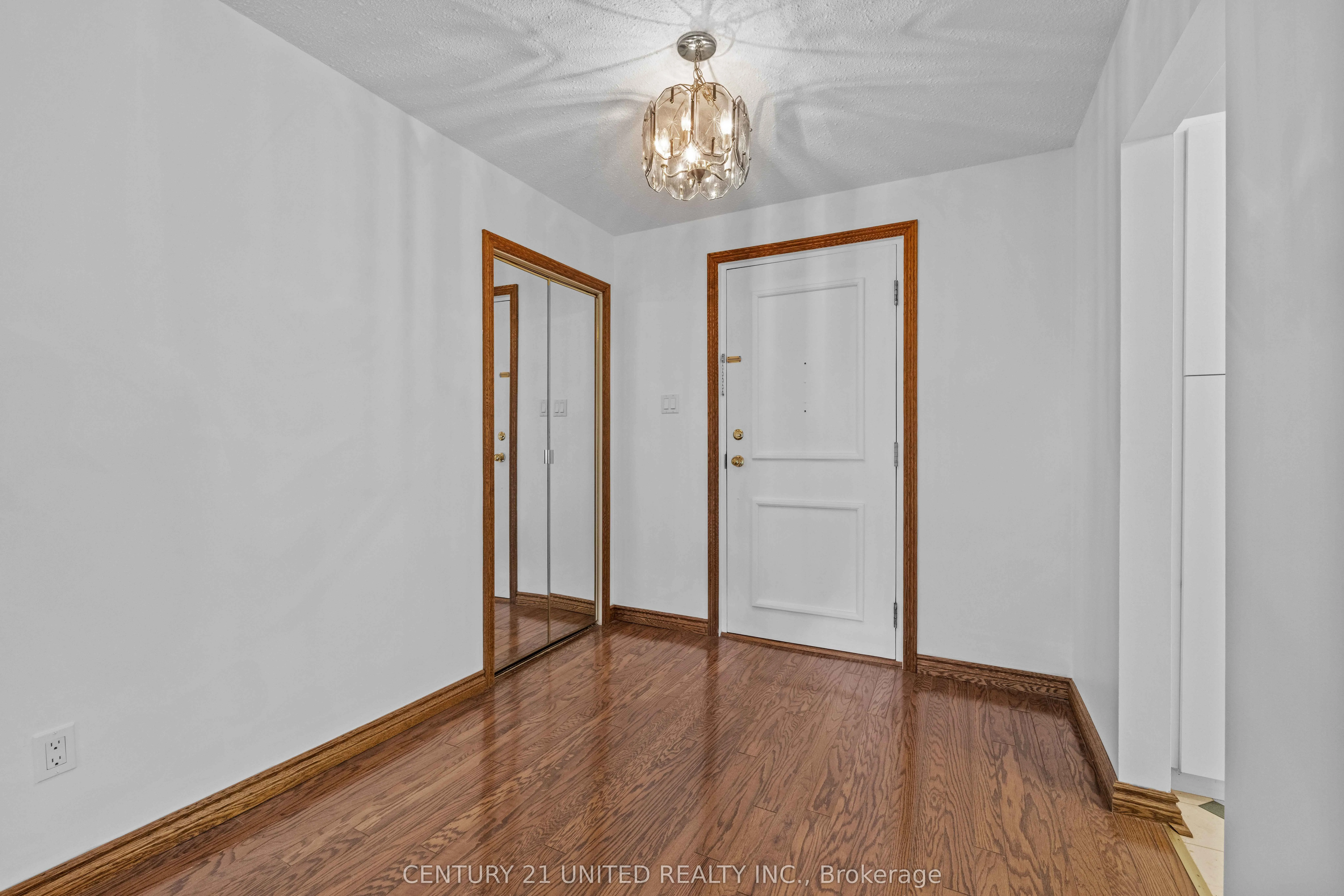 21 Paddock Wood, #8