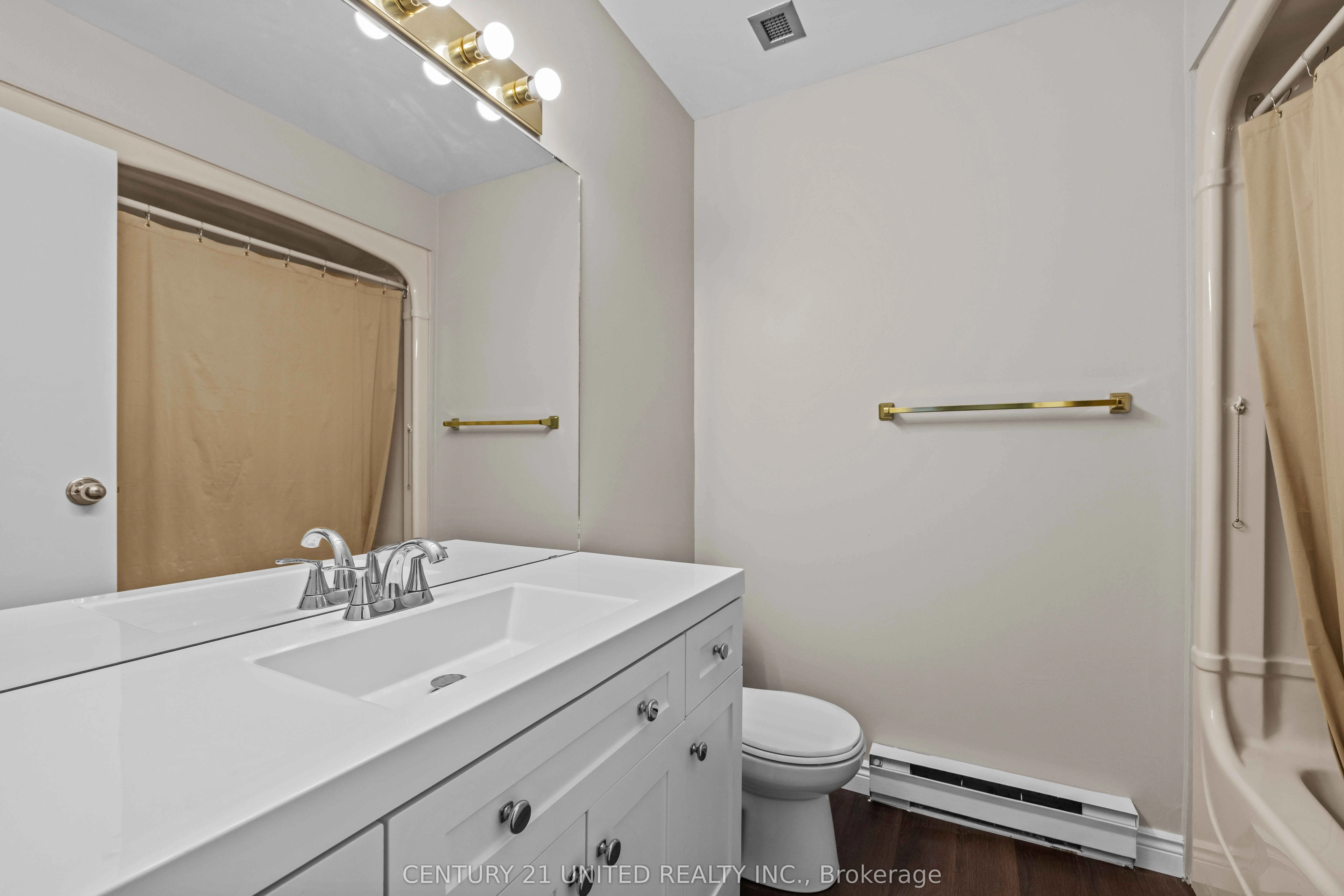 21 Paddock Wood, #8