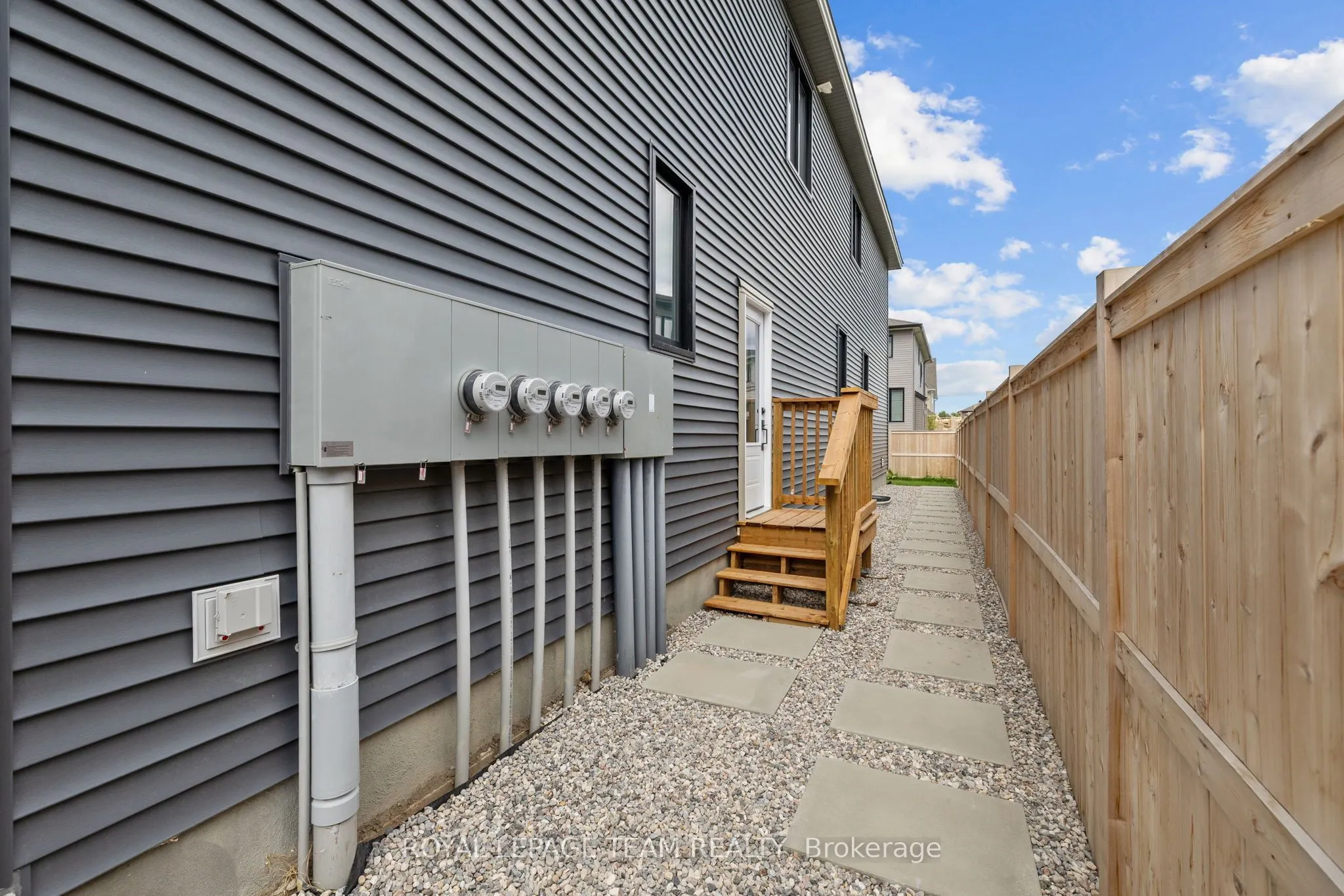 908 Clarkia Street, #B