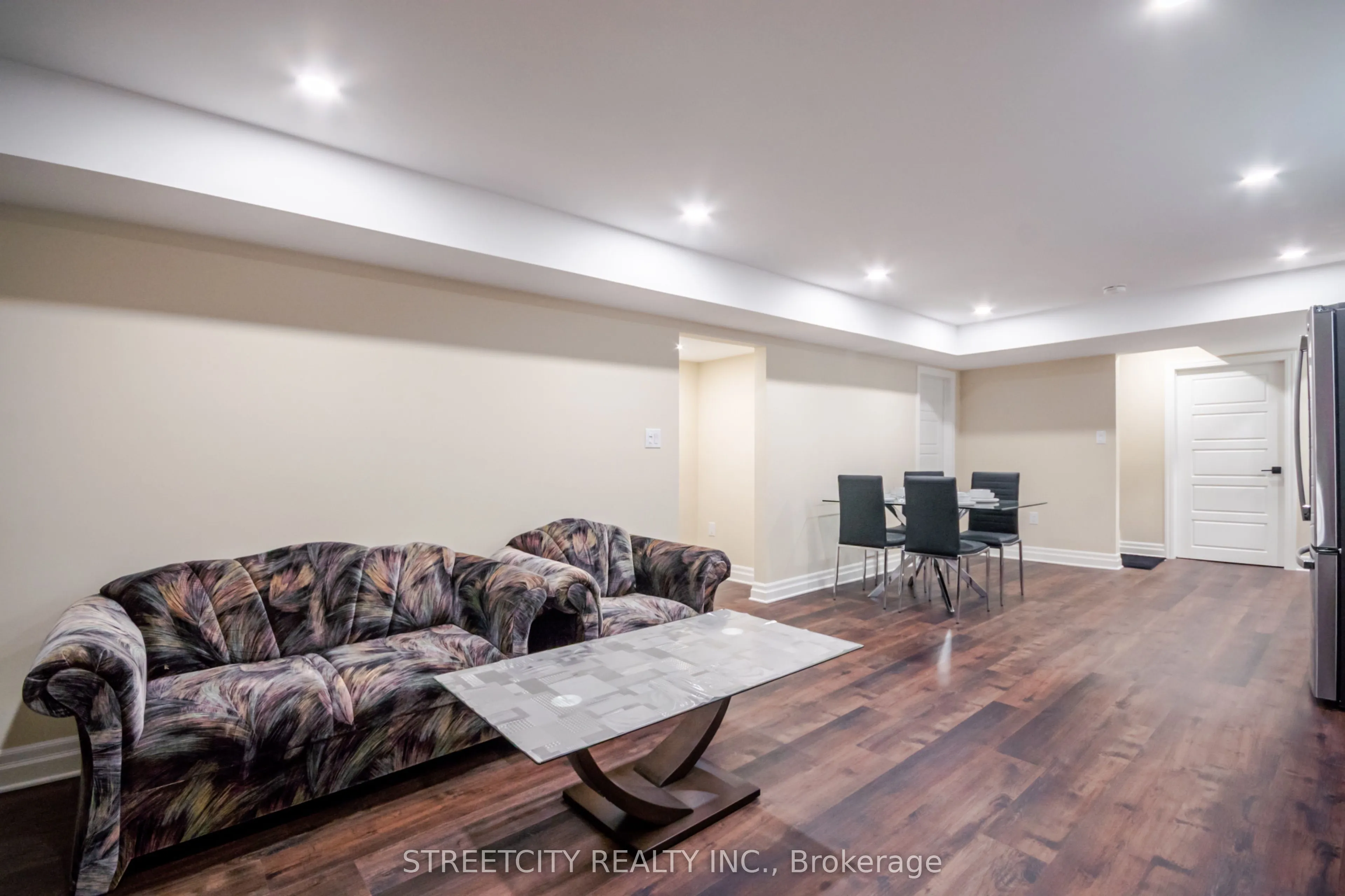 1253 Howlett Circle