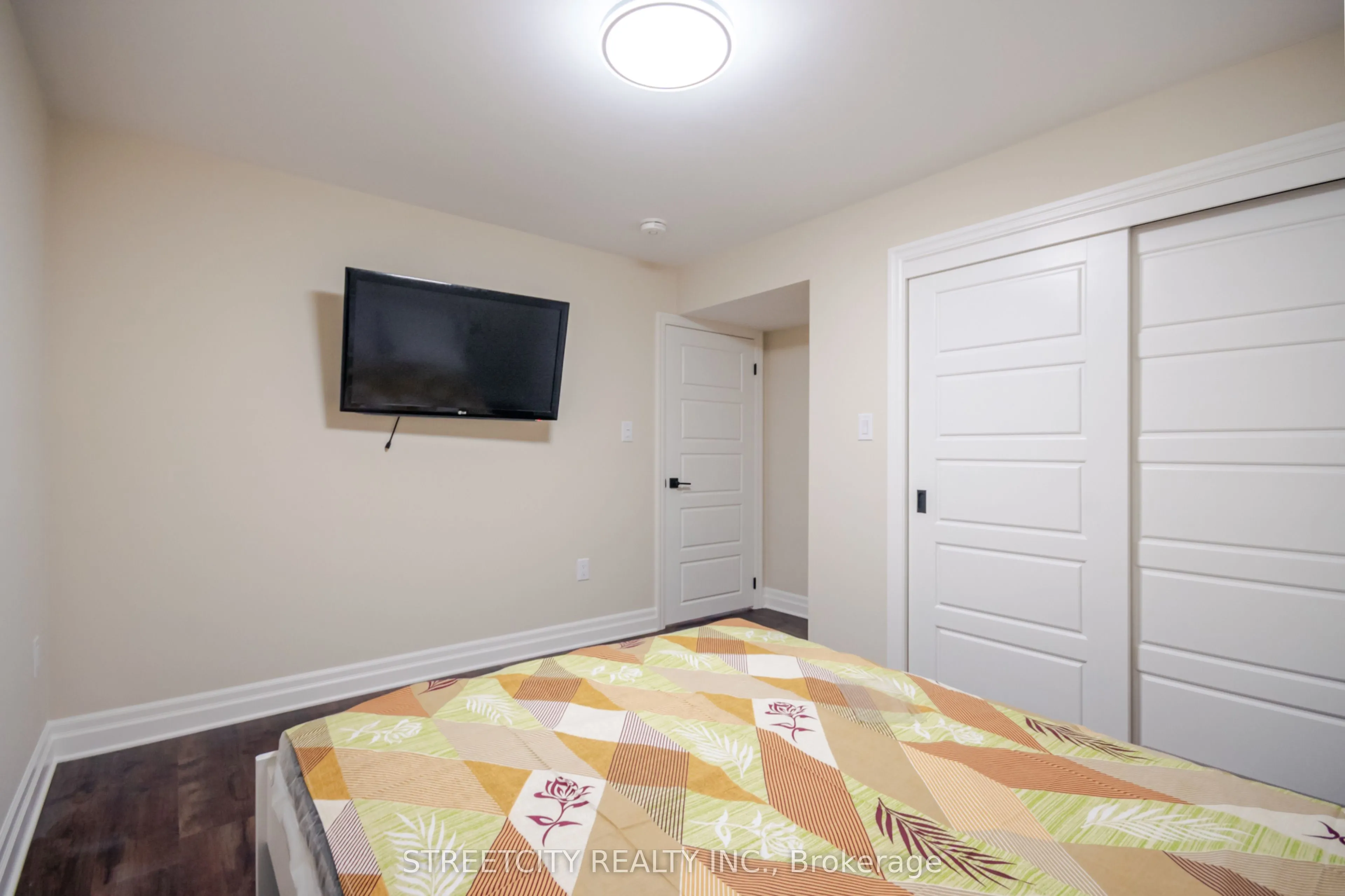 1253 Howlett Circle