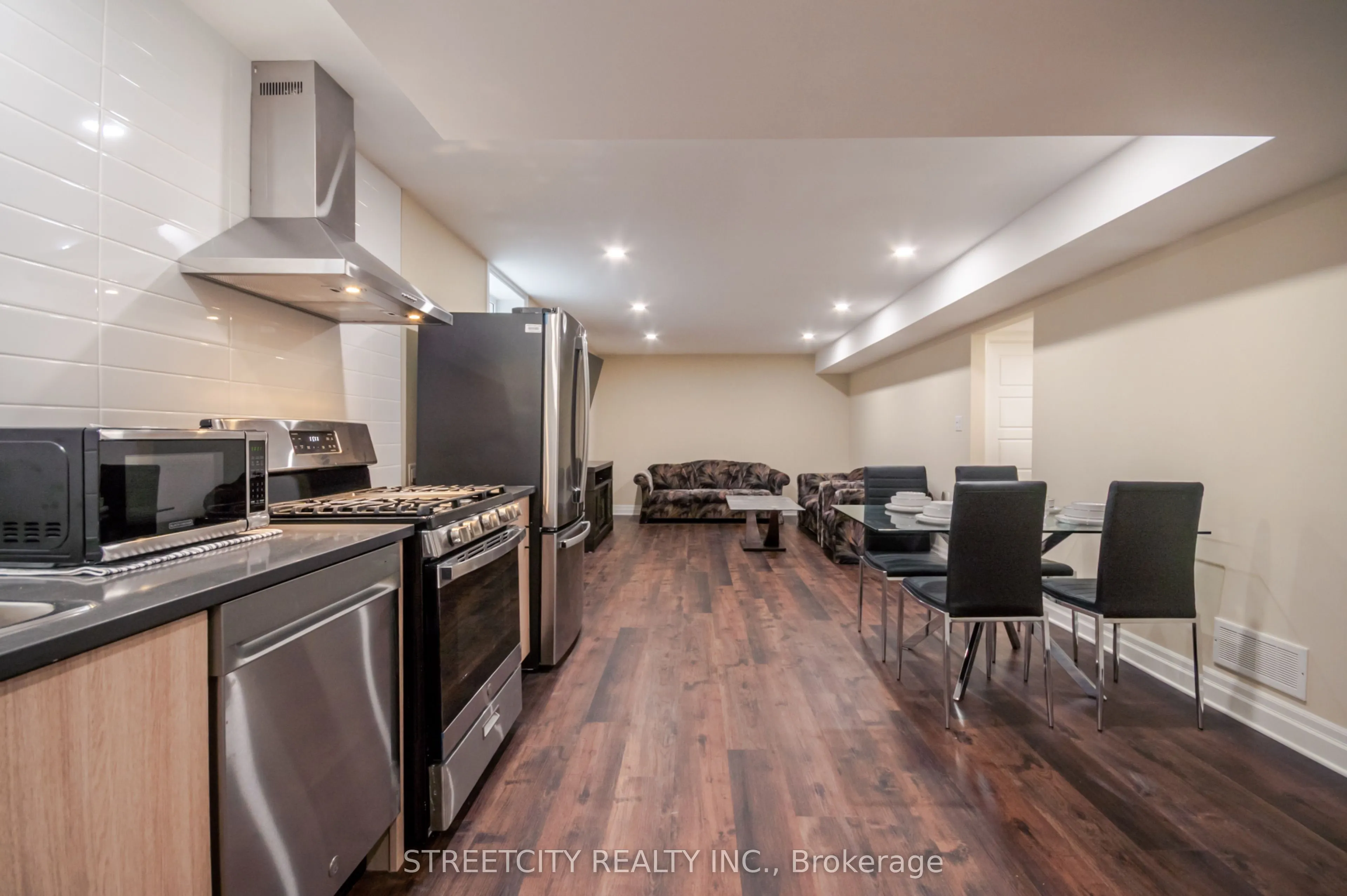 1253 Howlett Circle
