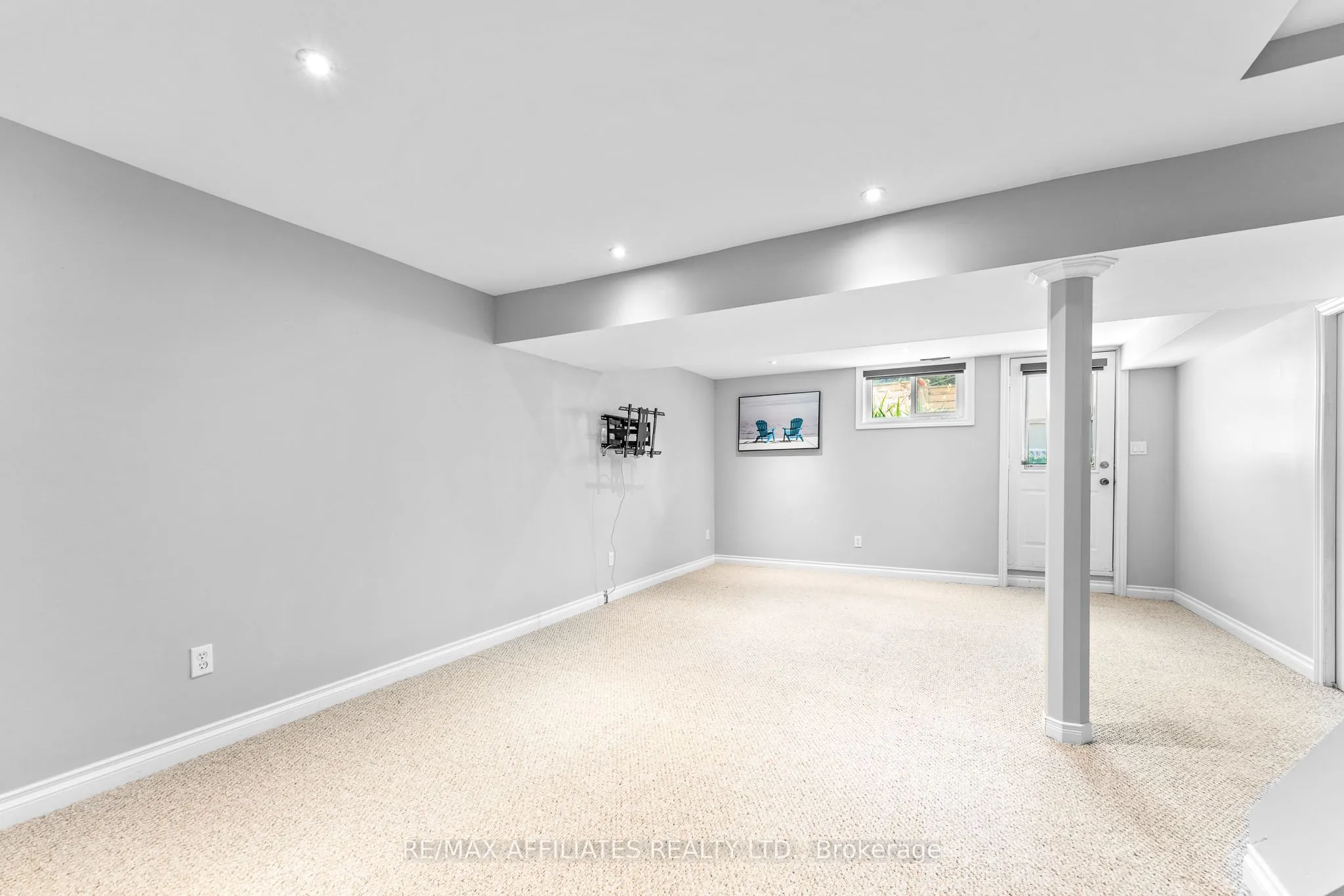 1278 Bayview Drive