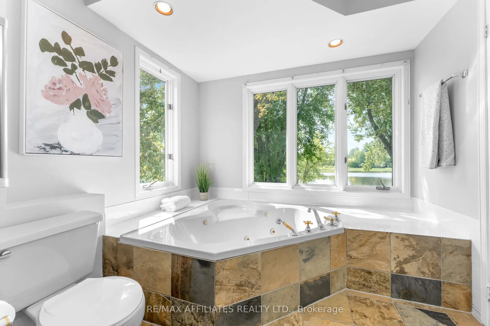 1278 Bayview Drive