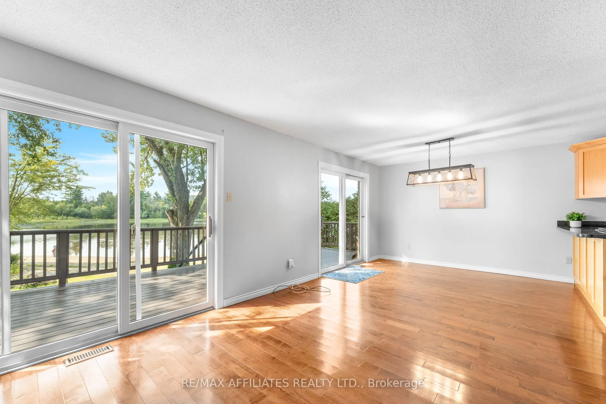 1278 Bayview Drive