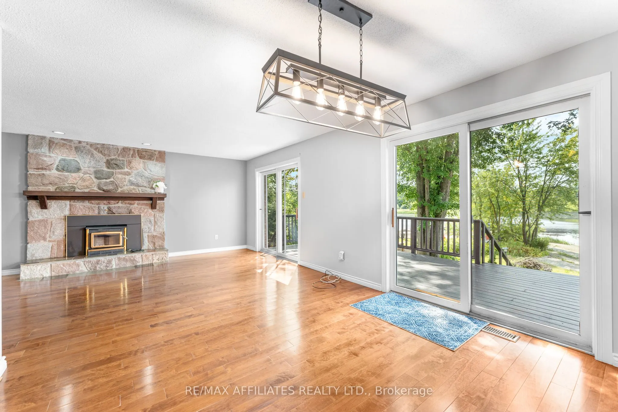 1278 Bayview Drive