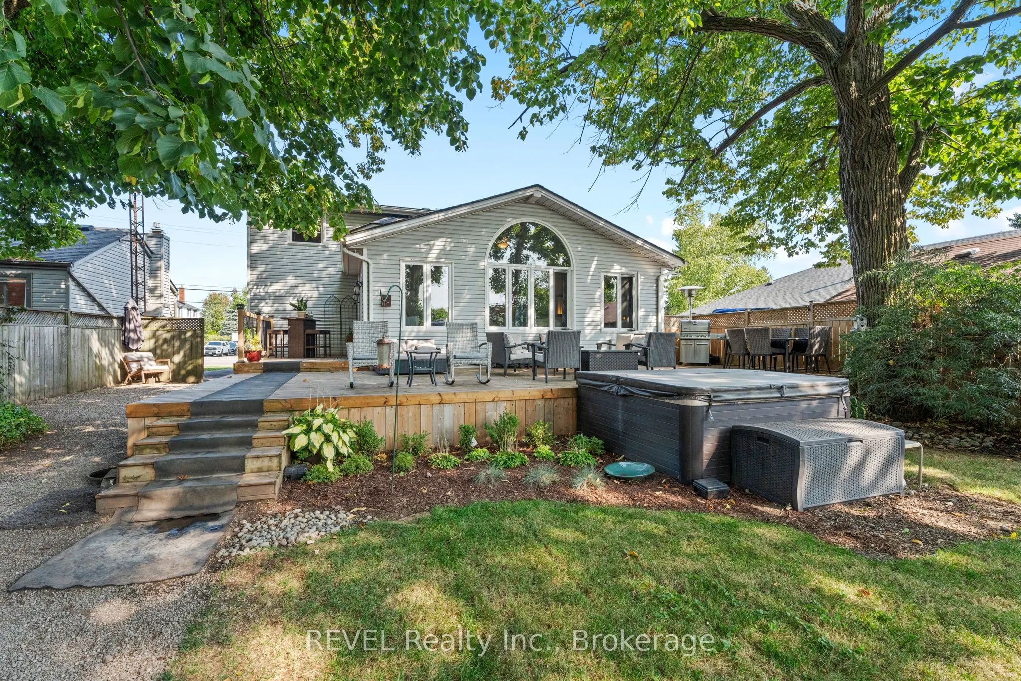 6431 Montrose Road
