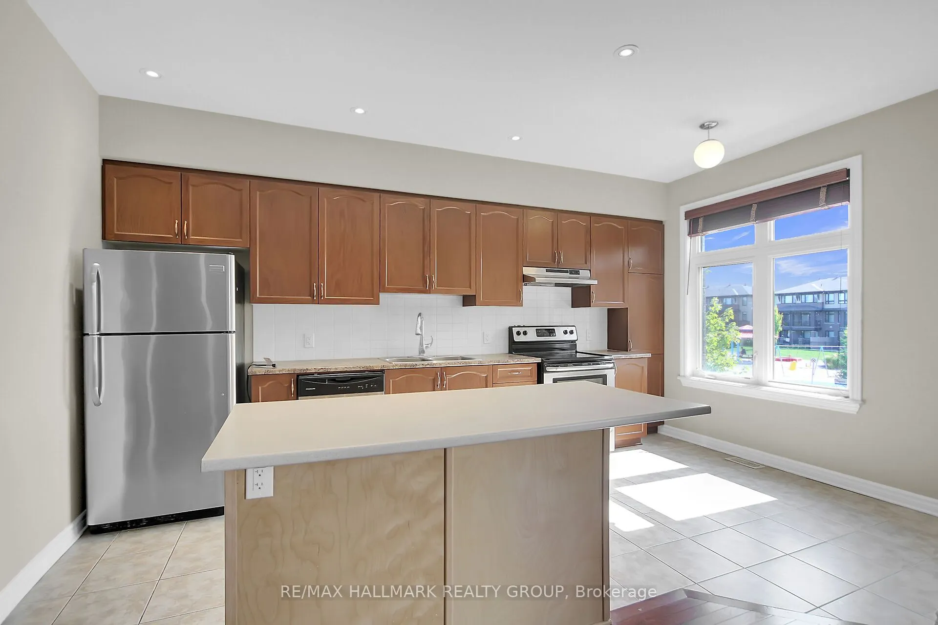 240 Leather Leaf Terrace