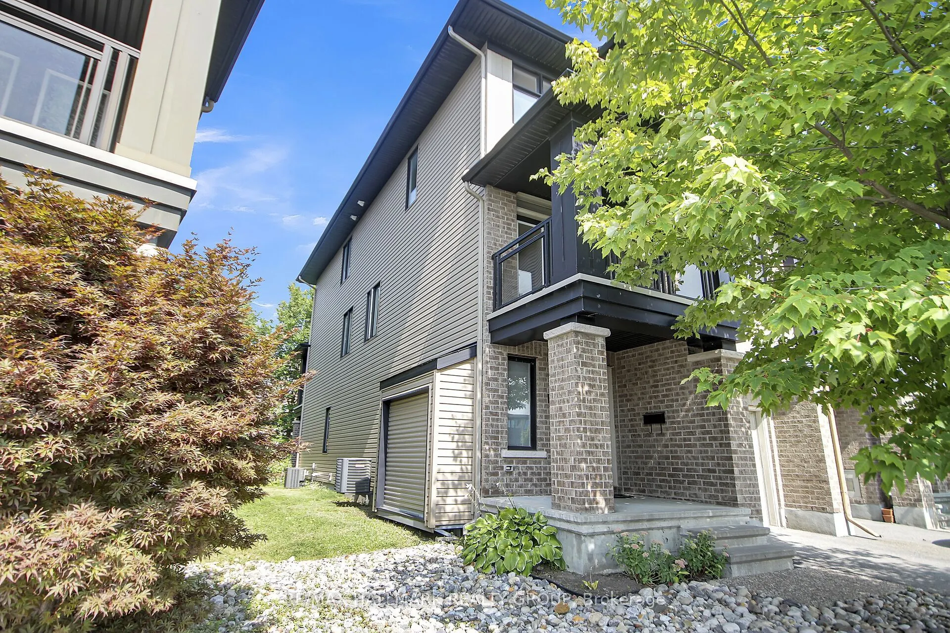 240 Leather Leaf Terrace