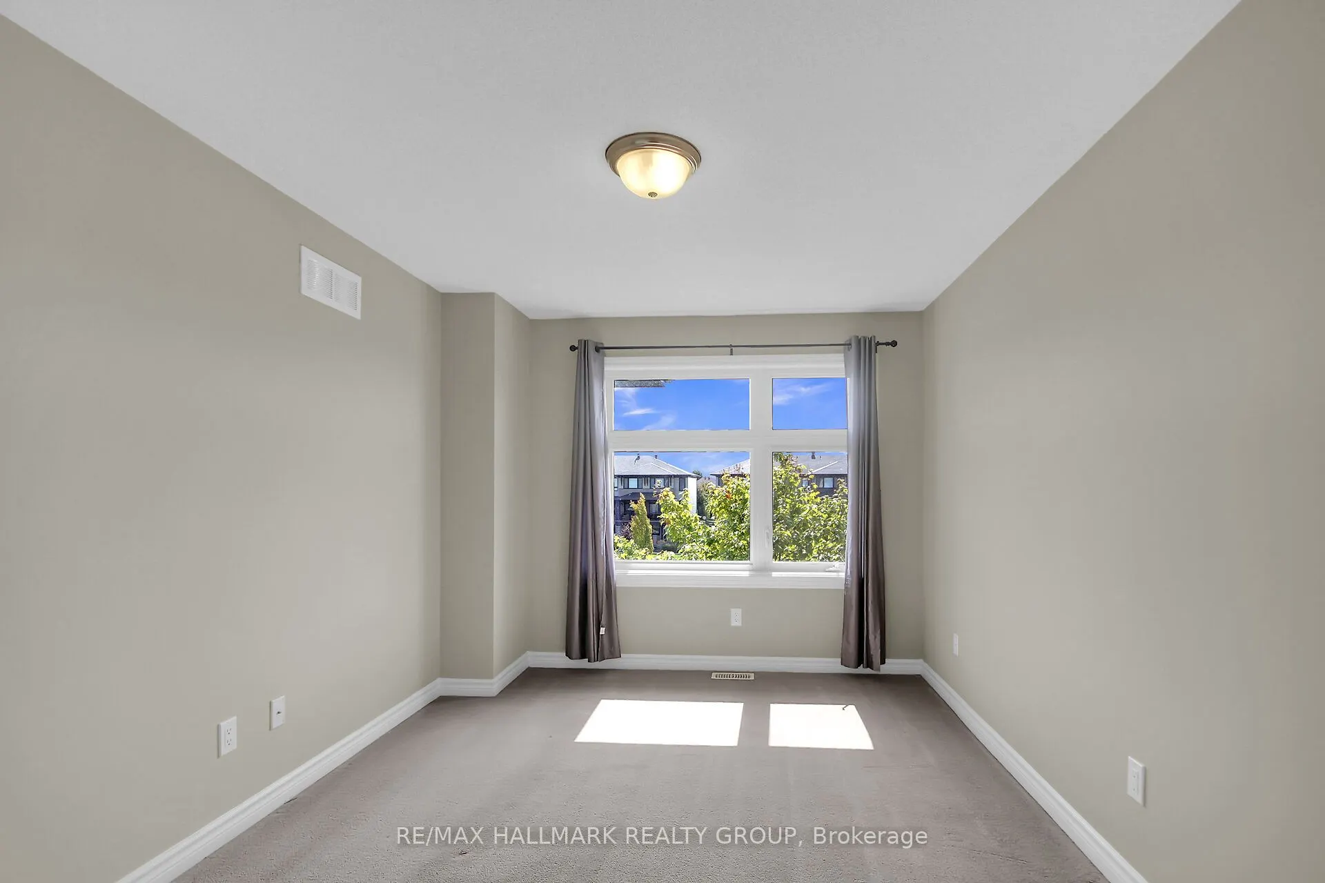 240 Leather Leaf Terrace