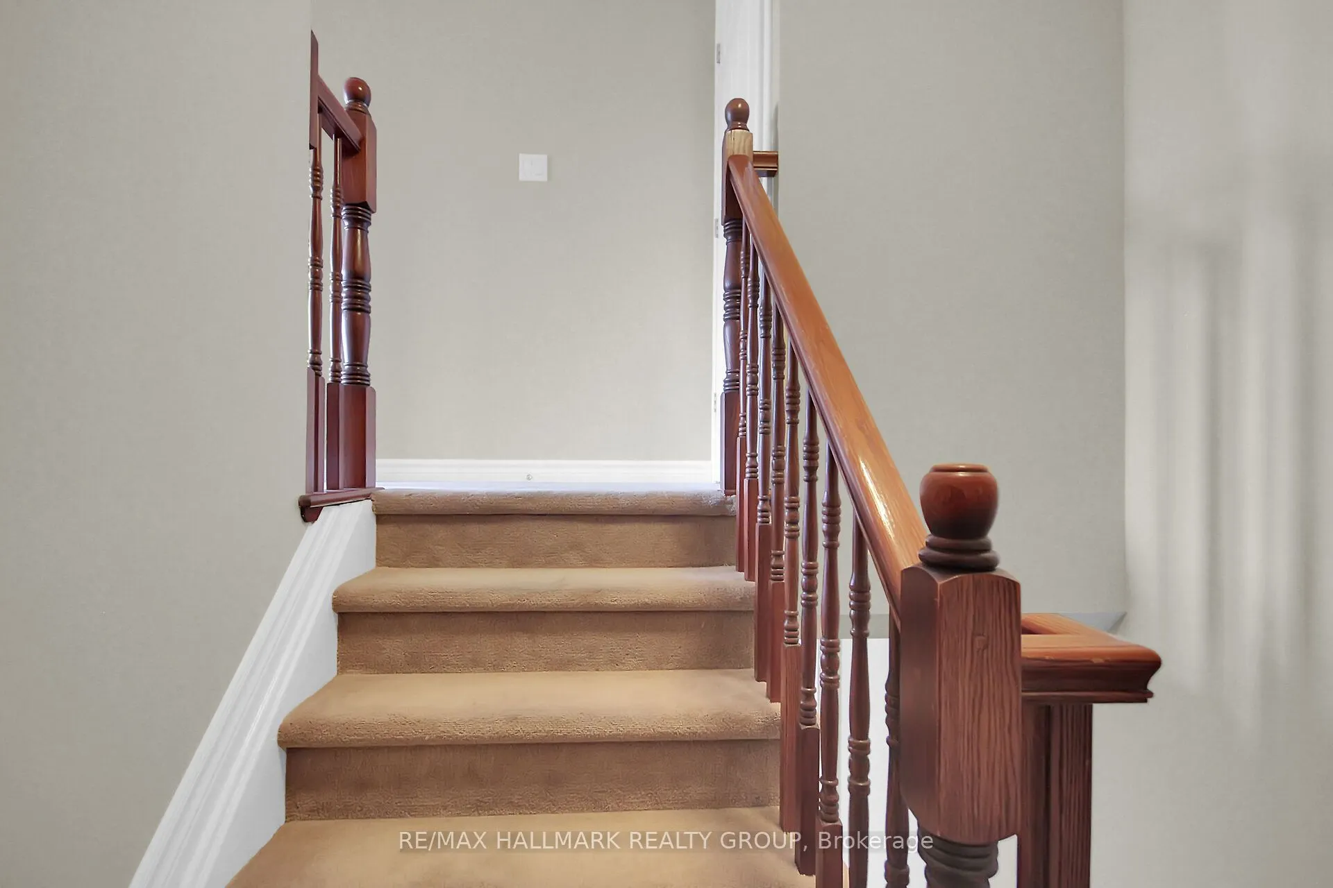 240 Leather Leaf Terrace