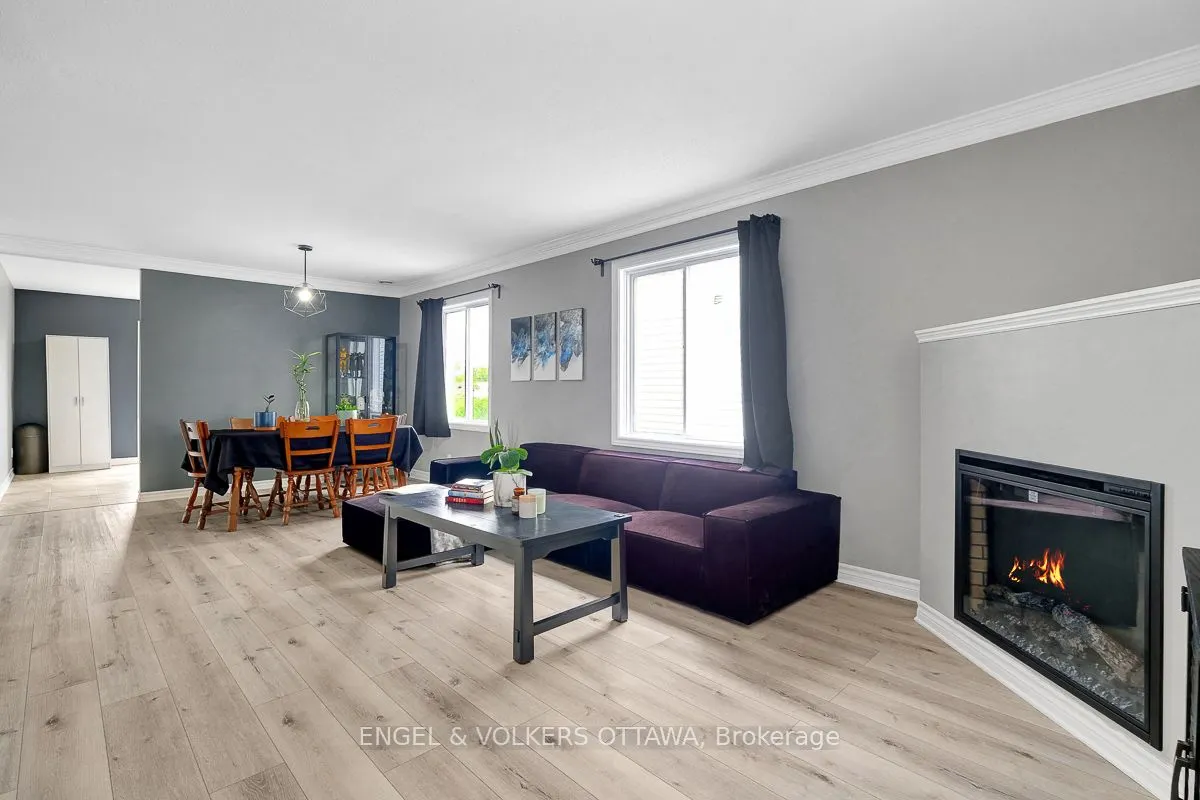 75 Lapointe Boulevard, #1A