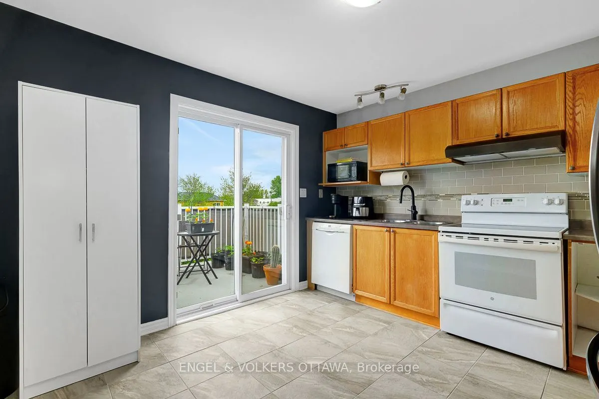 75 Lapointe Boulevard, #1A