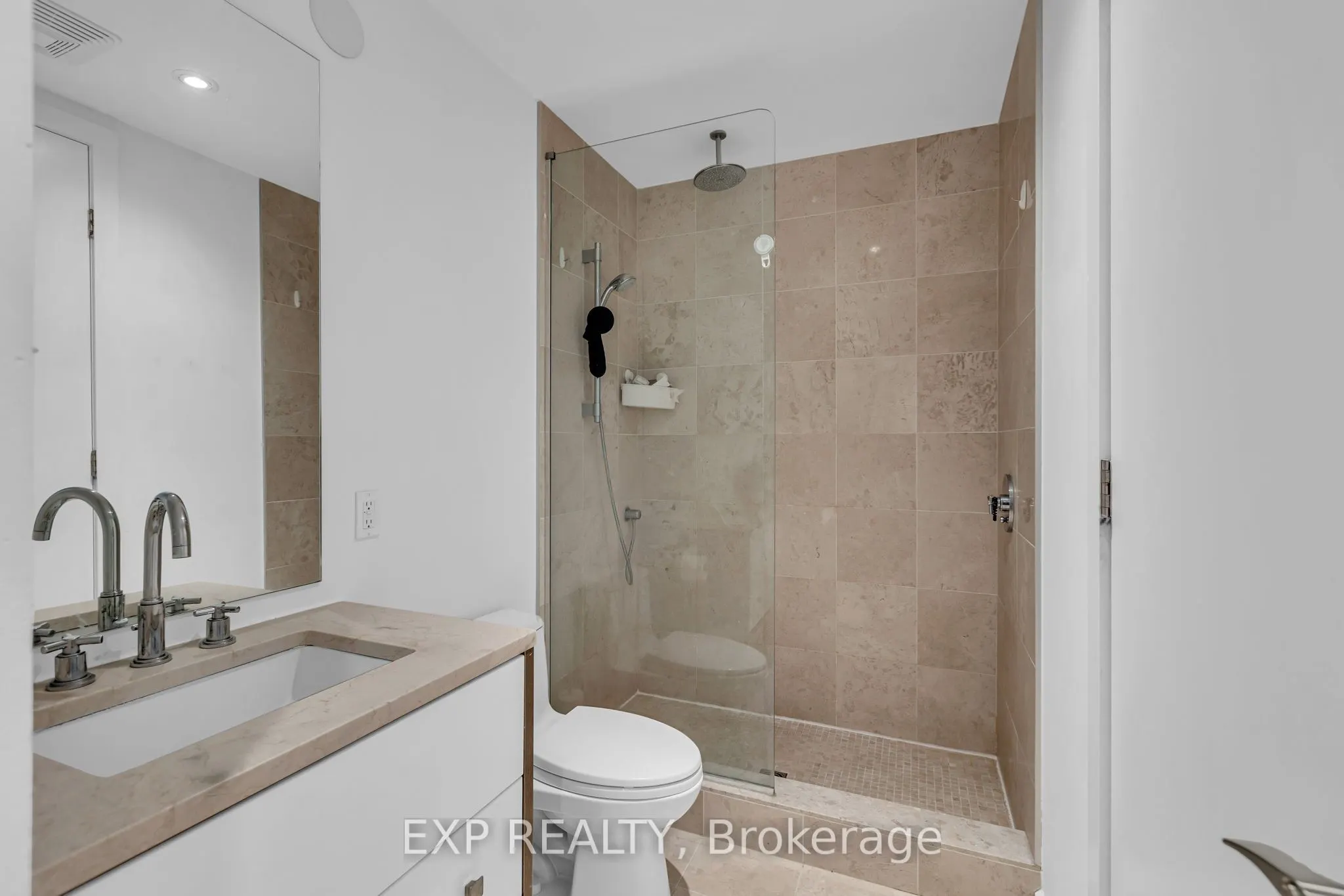 300 Lisgar Street, #812