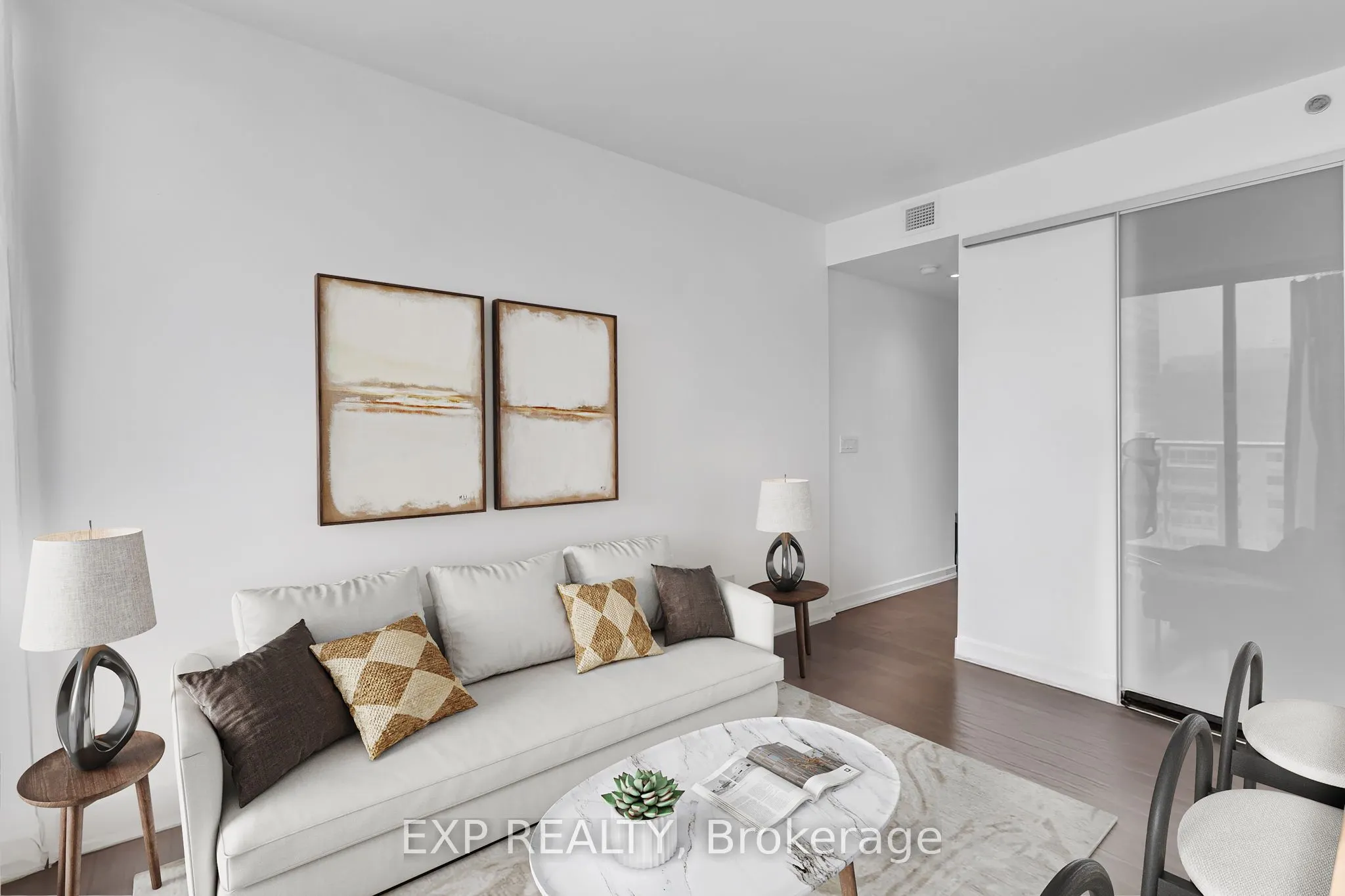 300 Lisgar Street, #812