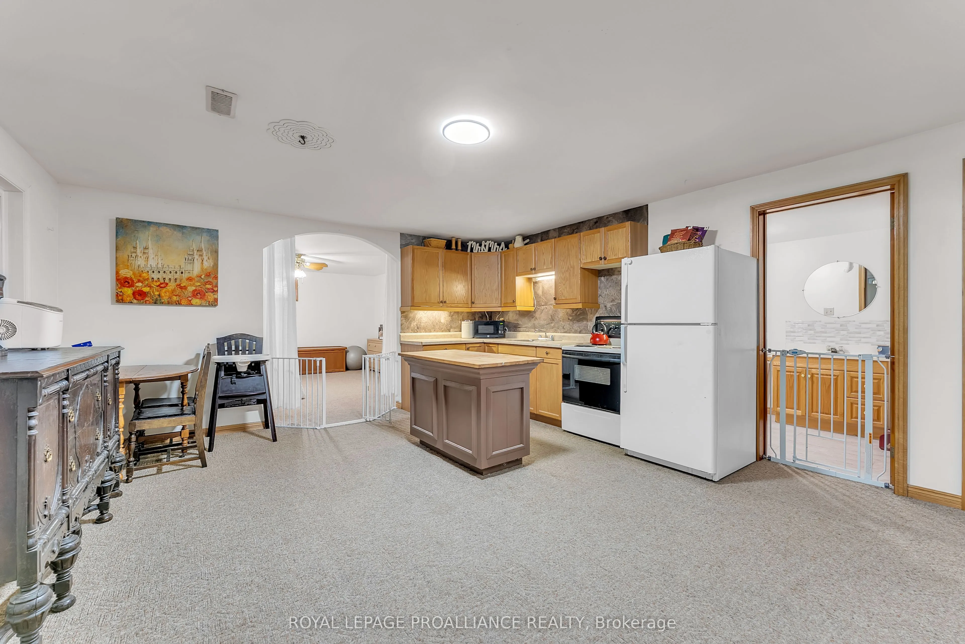 1091 Phillipston Road