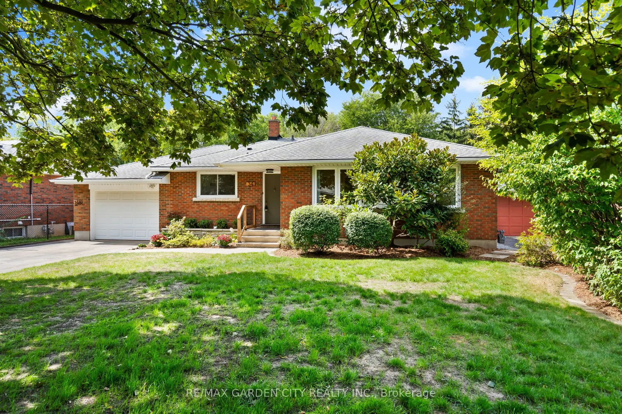 34 Kenworth Drive